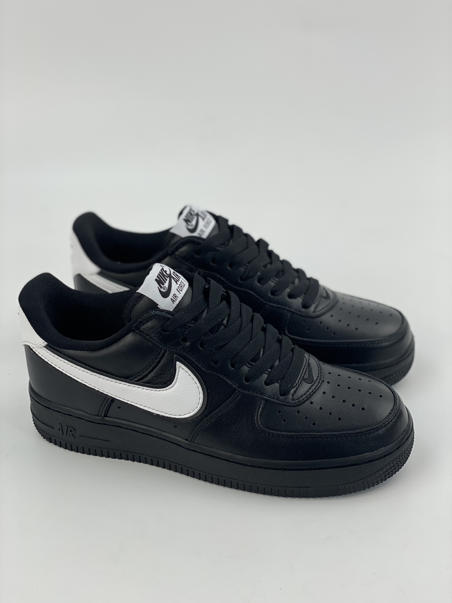 Nike Air Force 1 Low 07 Black and White CQ0492-001