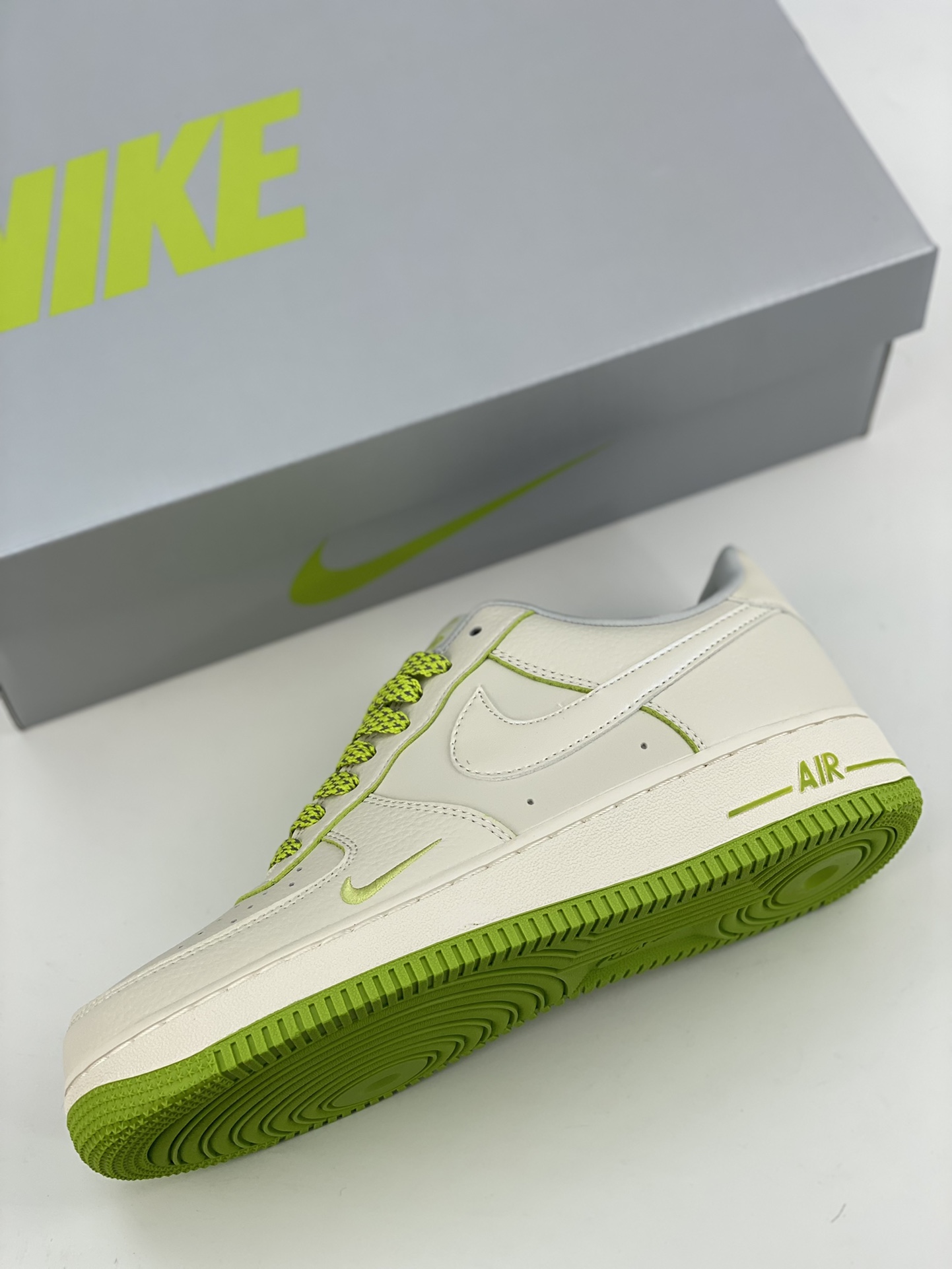 Nike Air Force 1 Low 07 Light White Green Apple Green DD9915-699