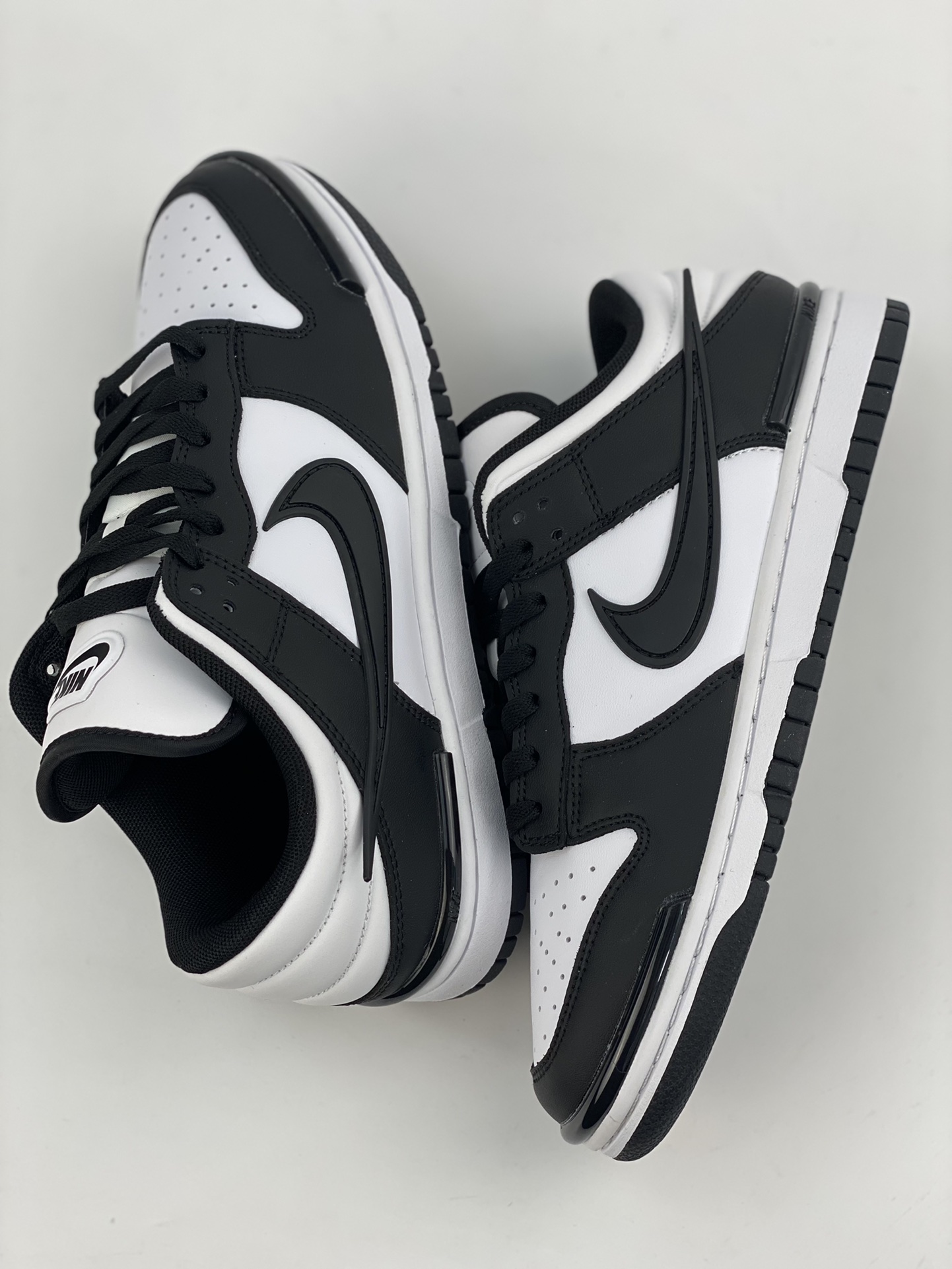 240 Nike Dunk Low ”Twist Panda” 黑白熊猫 DZ2794-001