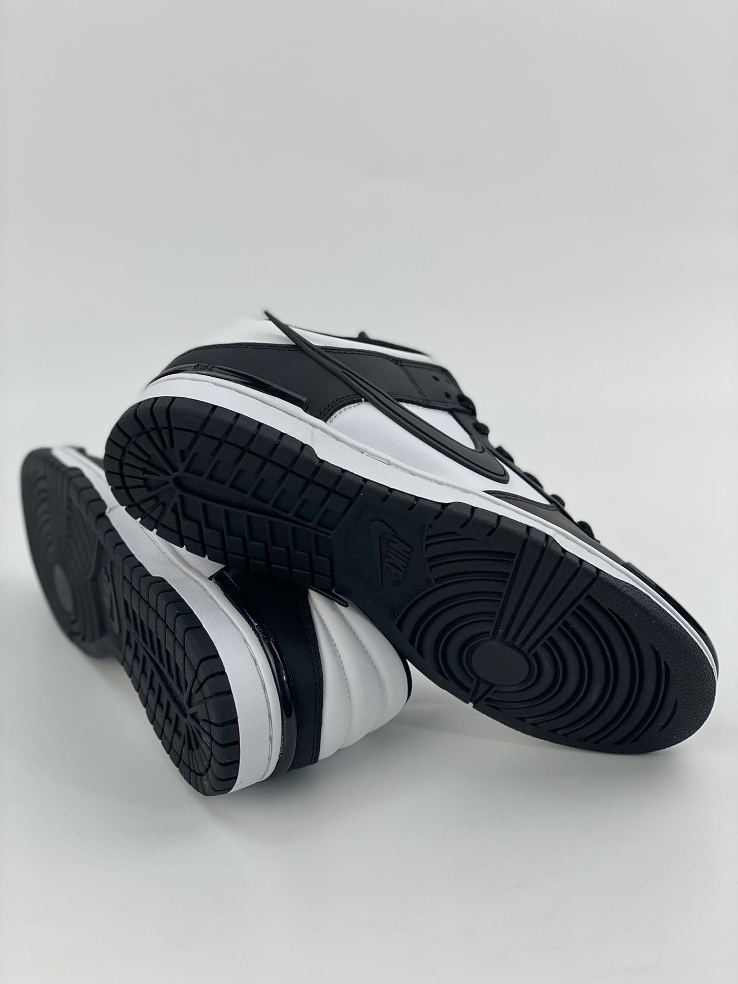 240 Nike Dunk Low ”Twist Panda” 黑白熊猫 DZ2794-001