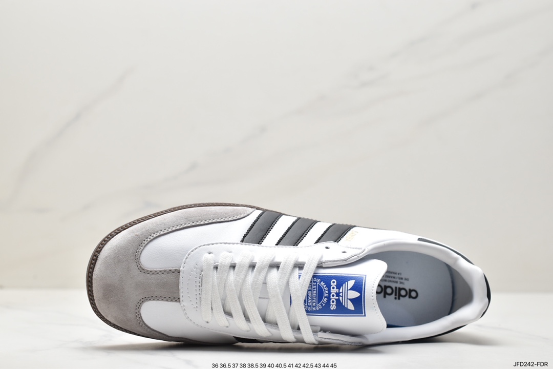 Samba OG FT Sneakers B75806 This Samba shoe showcases high-quality craftsmanship