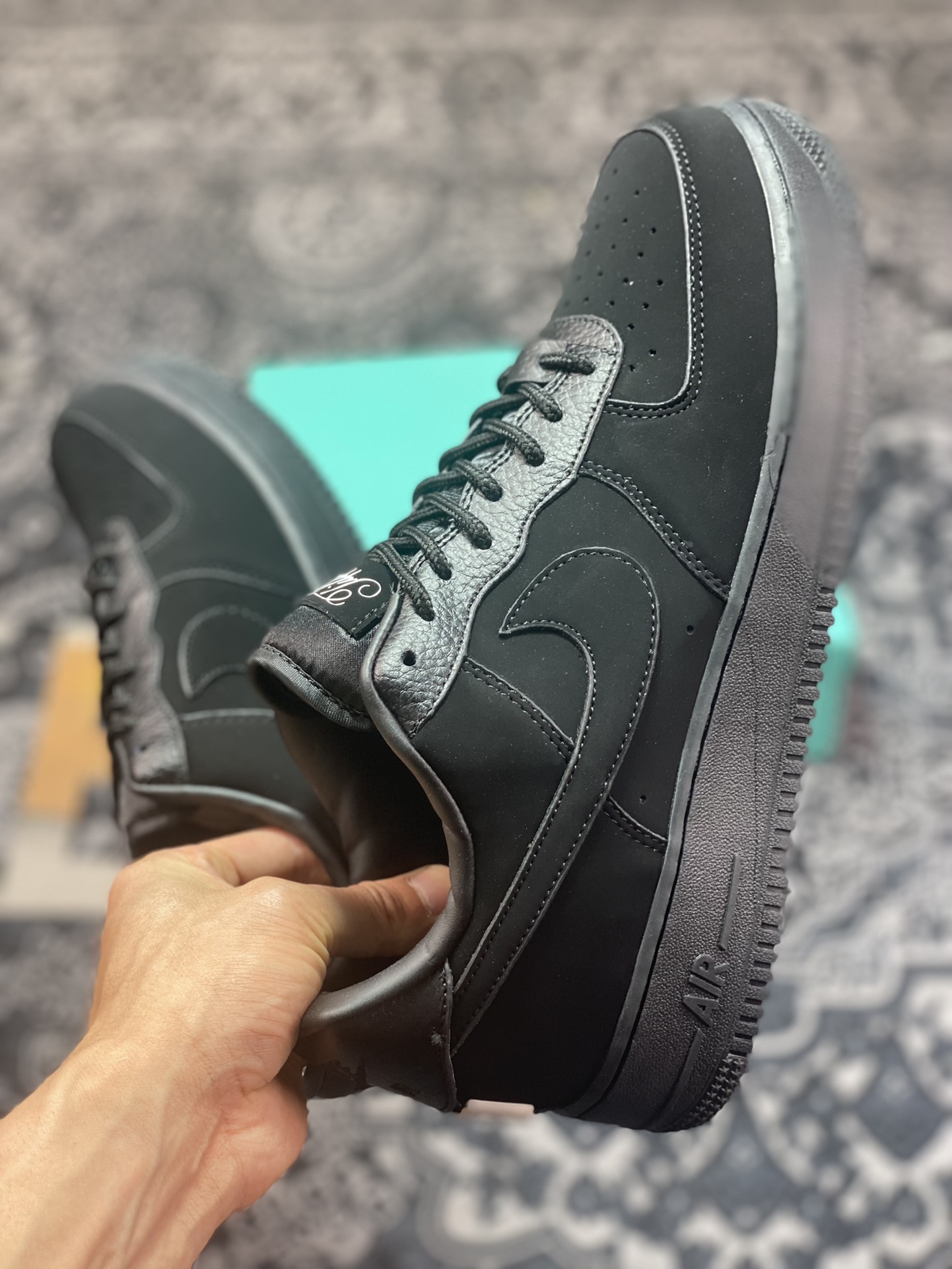 240 Tiffany & Co. x Nike Air Force 1 Low SP"Friends and Family"空军一号板鞋“联名蒂全黑蒂芙尼”DZ1382-005