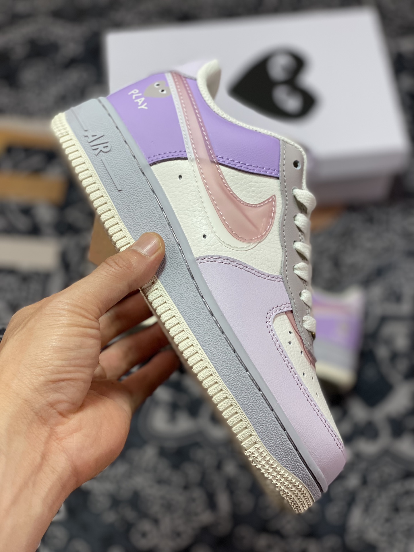 Comme des Garcons Play x Nike Air Force 1 '07 Low ”CDG” Air Force One sneakers ”Splicing light purple beige CDG heart” CJ0304-016