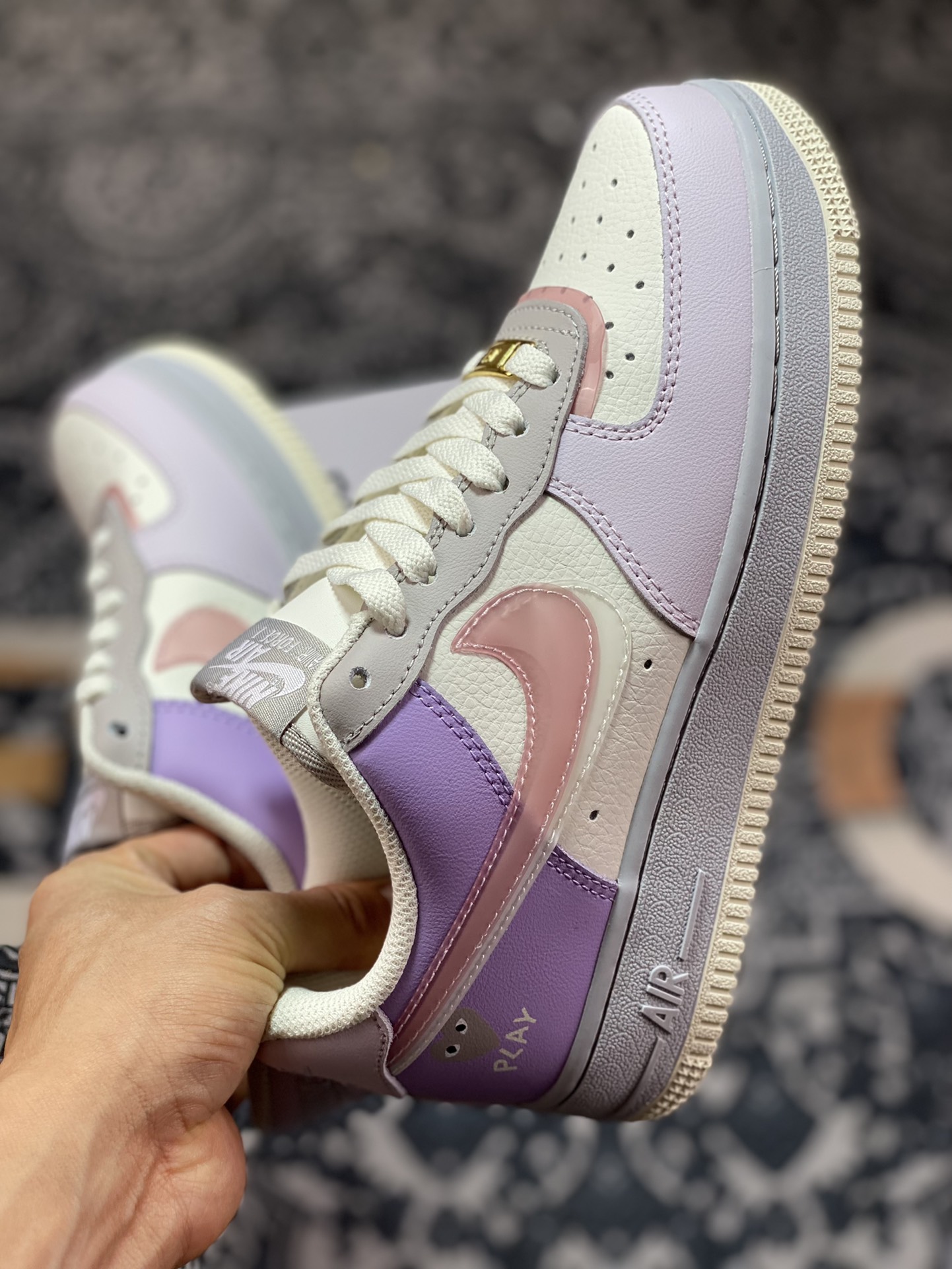 Comme des Garcons Play x Nike Air Force 1 '07 Low ”CDG” Air Force One sneakers ”Splicing light purple beige CDG heart” CJ0304-016