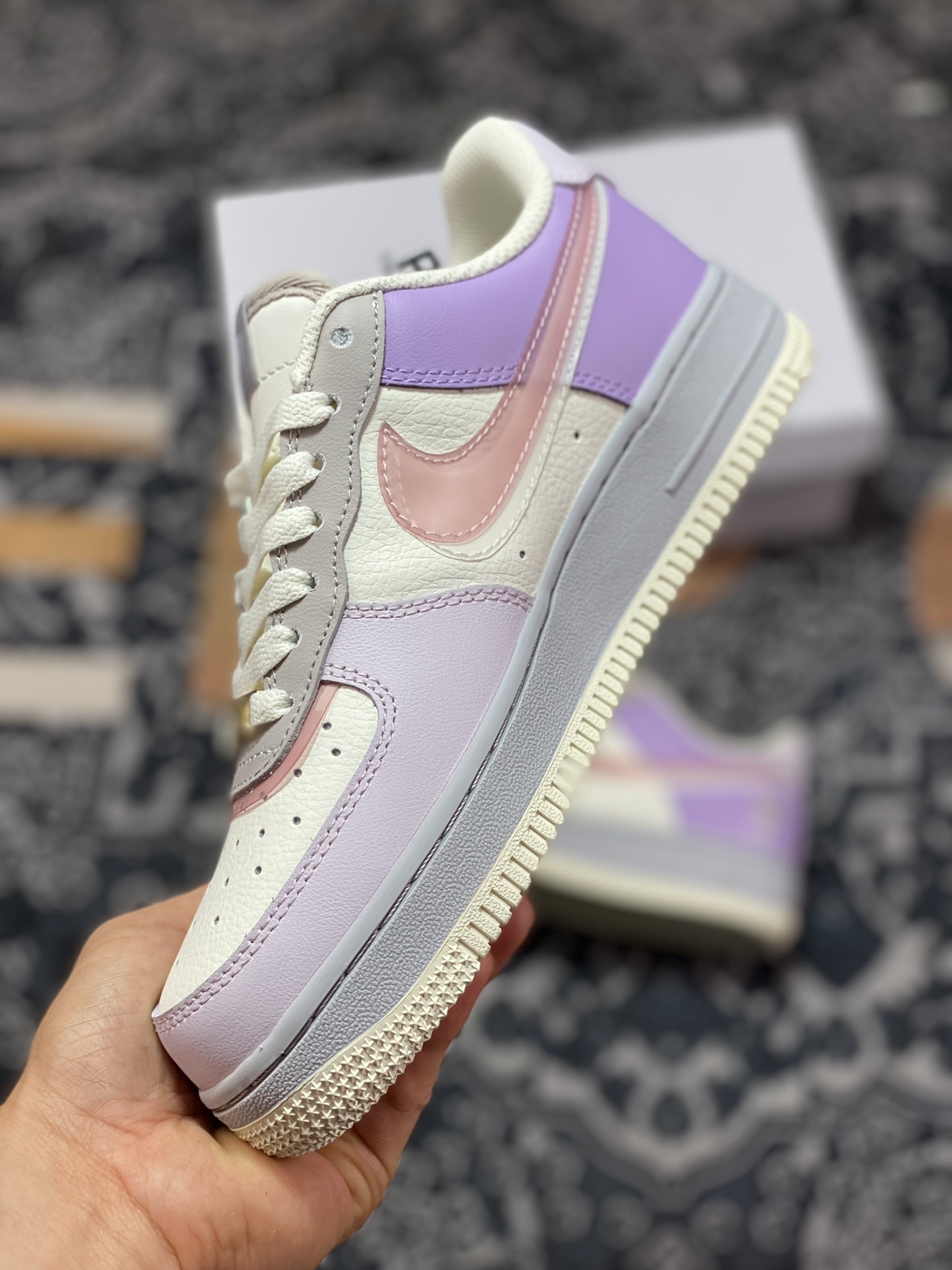 Comme des Garcons Play x Nike Air Force 1 '07 Low ”CDG” Air Force One sneakers ”Splicing light purple beige CDG heart” CJ0304-016