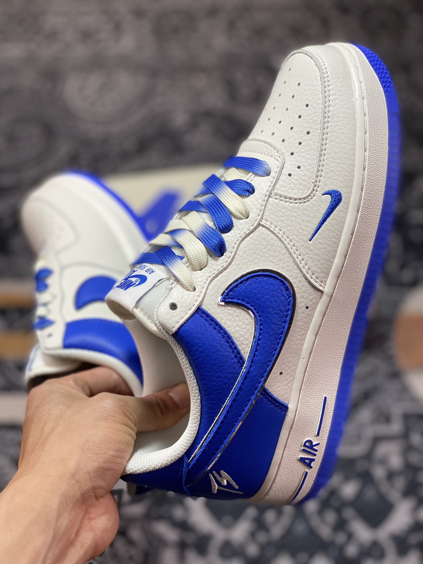 260 Nike Air Force 1 Low"Terror Squad"空军一号经典低帮板鞋 lO5636-666