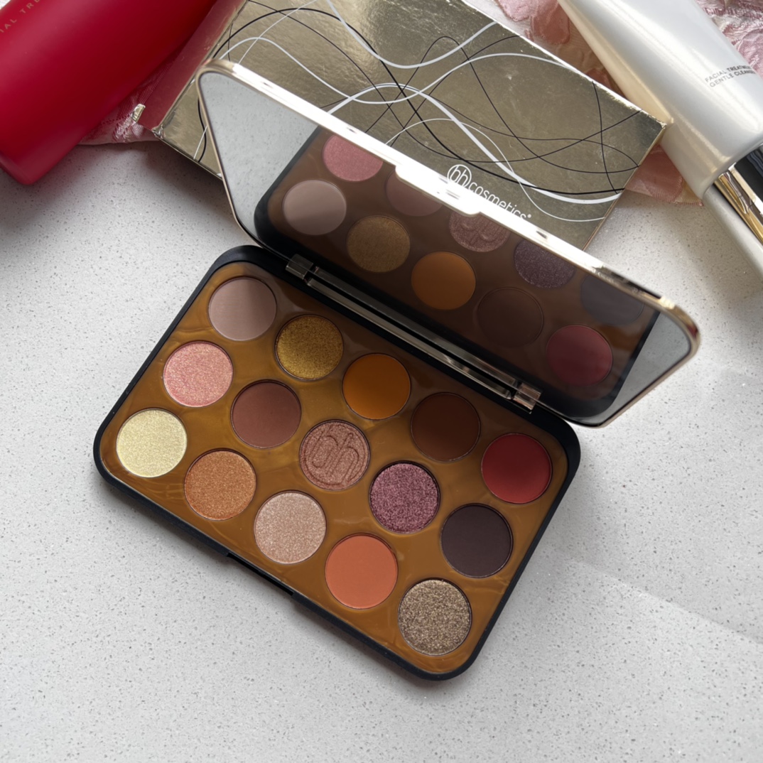 BH Cosmetics 15-Color Eyeshadow Palette – Gilded / Rose - Comprehensive 9