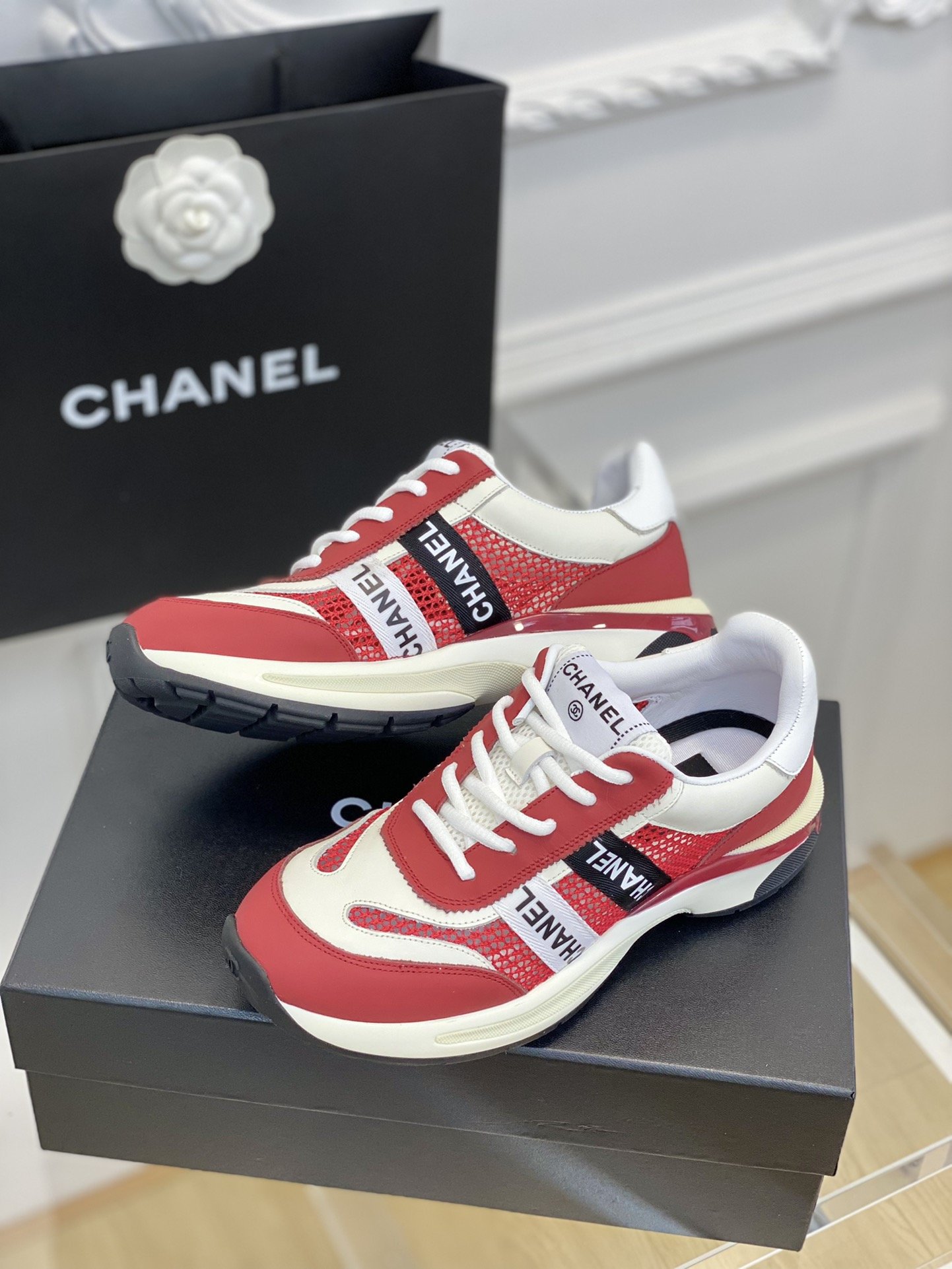 Chanel23新款重工运动鞋！重工