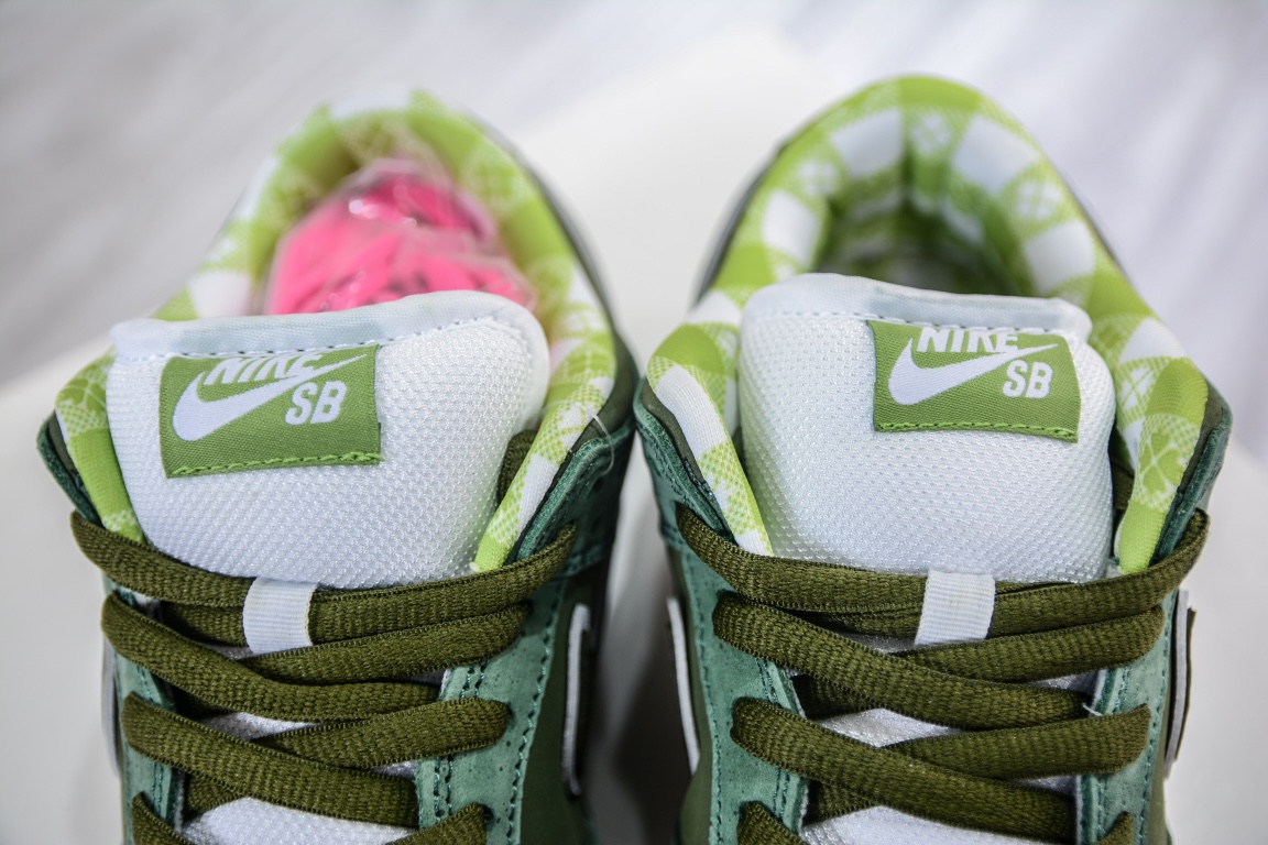 Concepts x Nike SB Dunk Low Green Lobster Green Lobster Collaboration BV1310-337