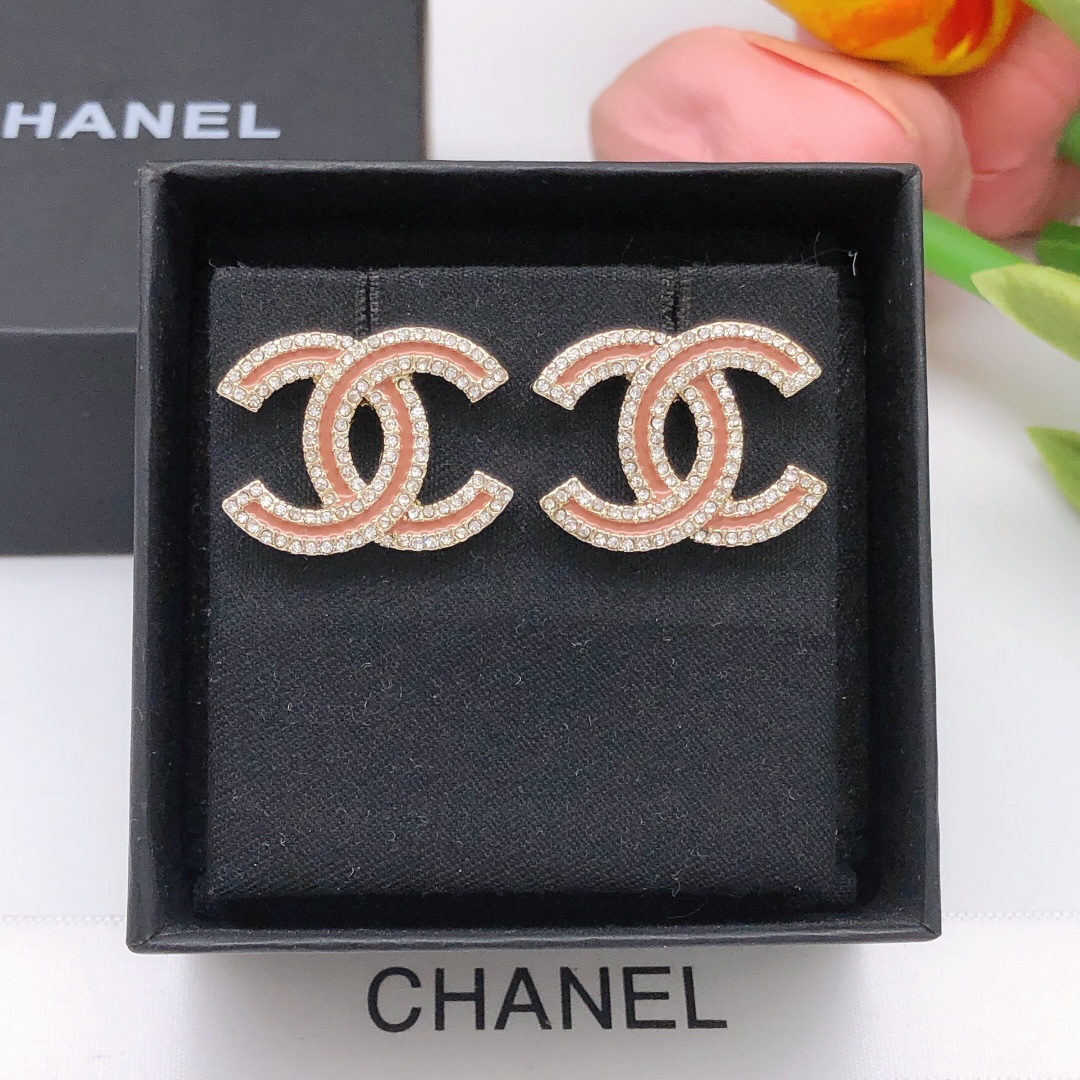 Chanel CHANEL 新品小香双c滴油粉色耳钉 高端品质 1:1开模 同黄铜材质 高级925银针防过敏处理