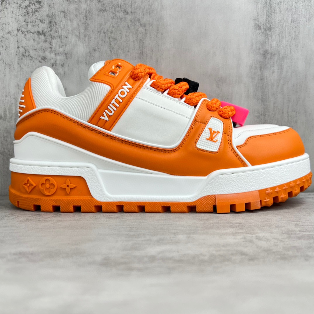 Louis Vuitton 新款上架 灭世版 (区别市场一切先行错误版本) LV Louis Vuitton 23S走秀款Trainer 胖丁面包滑板鞋 可折叠抽拉式飞机盒 独家开模暗花老花串珠 男款39-45包装退换扣15元