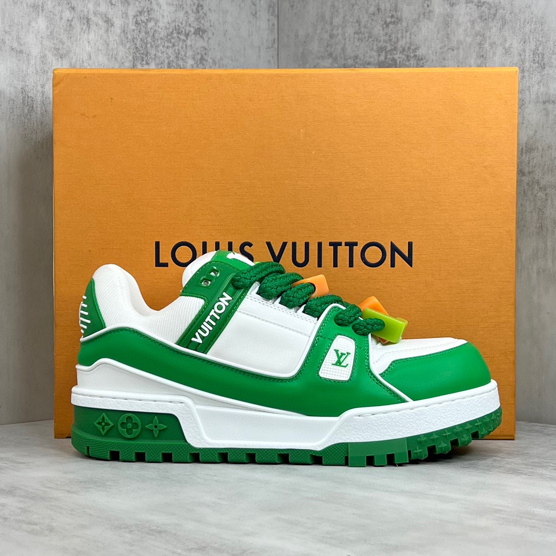 Louis Vuitton 新款上架 灭世版 (区别市场一切先行错误版本) LV Louis Vuitton 23S走秀款Trainer 胖丁面包滑板鞋 可折叠抽拉式飞机盒 独家开模暗花老花串珠 男款39-45包装退换扣15元