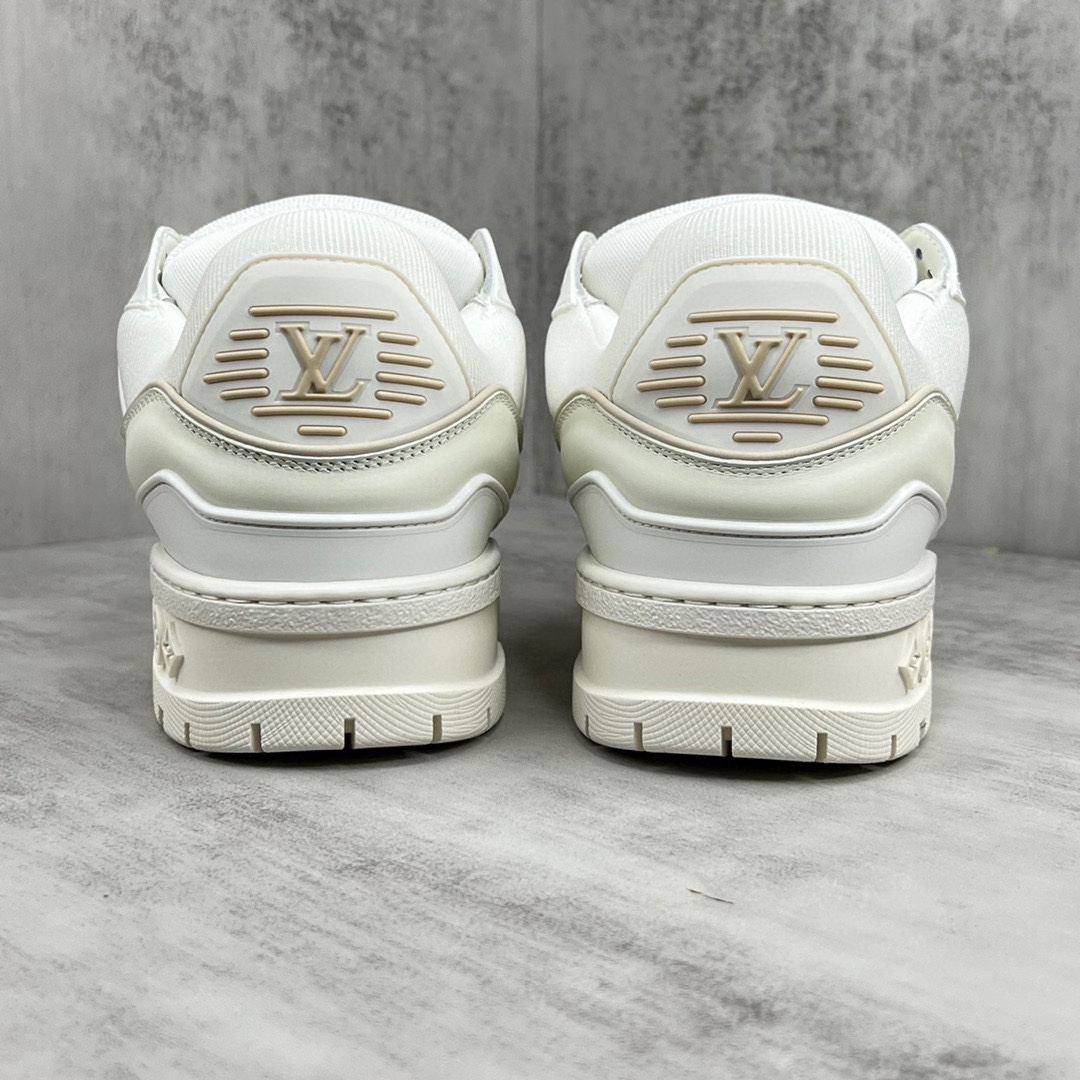 Louis Vuitton 新款上架 灭世版 (区别市场一切先行错误版本) LV Louis Vuitton 23S走秀款Trainer 胖丁面包滑板鞋 可折叠抽拉式飞机盒 独家开模暗花老花串珠 男款39-45包装退换扣15元