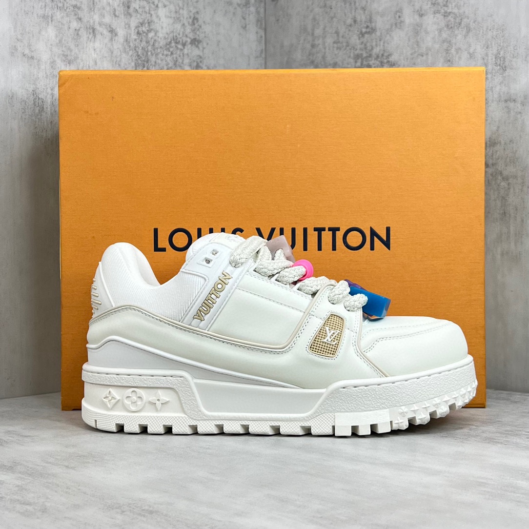 Louis Vuitton 新款上架 灭世版 (区别市场一切先行错误版本) LV Louis Vuitton 23S走秀款Trainer 胖丁面包滑板鞋 可折叠抽拉式飞机盒 独家开模暗花老花串珠 男款39-45包装退换扣15元