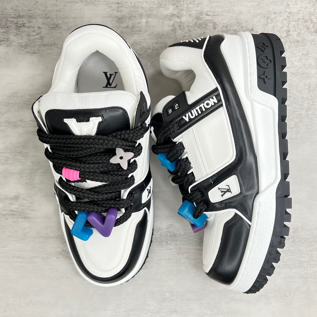 Louis Vuitton 新款上架 灭世版 (区别市场一切先行错误版本) LV Louis Vuitton 23S走秀款Trainer 胖丁面包滑板鞋 可折叠抽拉式飞机盒 独家开模暗花老花串珠 男款39-45包装退换扣15元