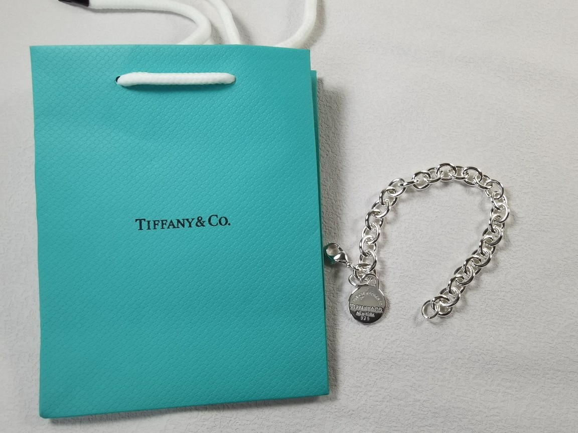 👑新款 外贸热销Tiffany单桃心粗手链长度：19cmReturn to New York心形吊饰手链