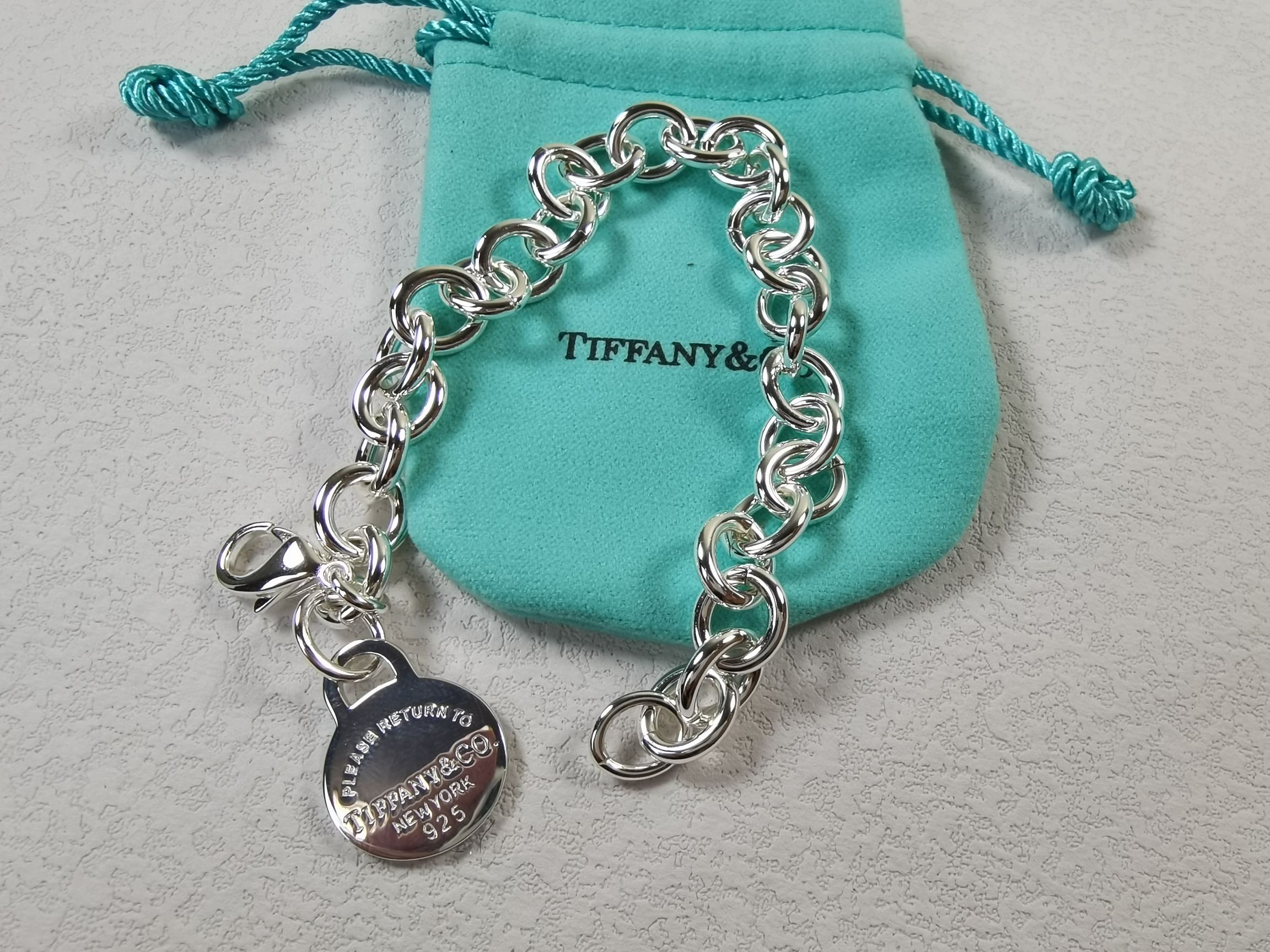 👑新款 外贸热销Tiffany单桃心粗手链长度：19cmReturn to New York心形吊饰手链