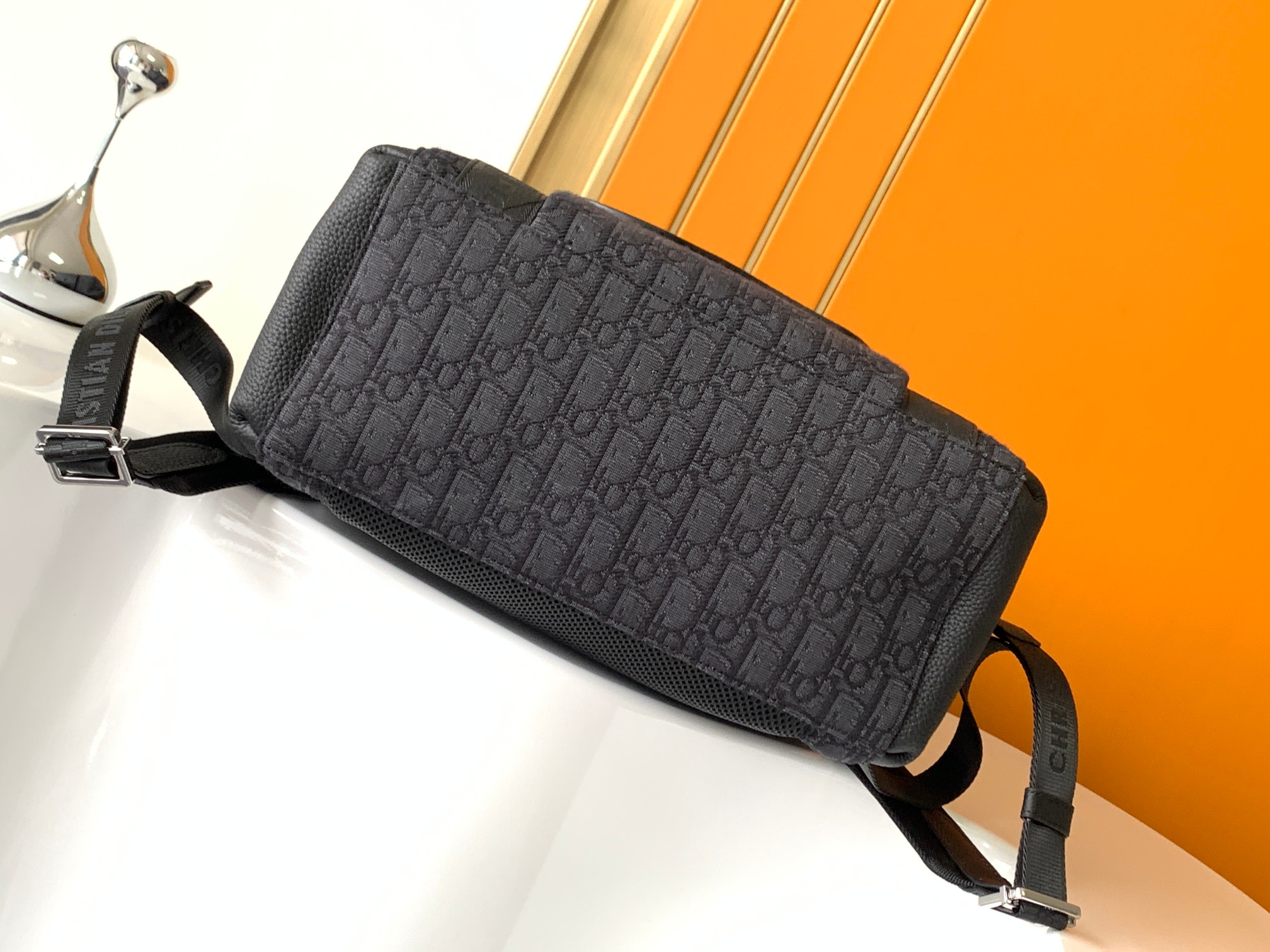 Givenchy 型号：A143#黑D提花 货 休闲 双肩背包 高端 有品味 专用高端防水布配头层牛皮