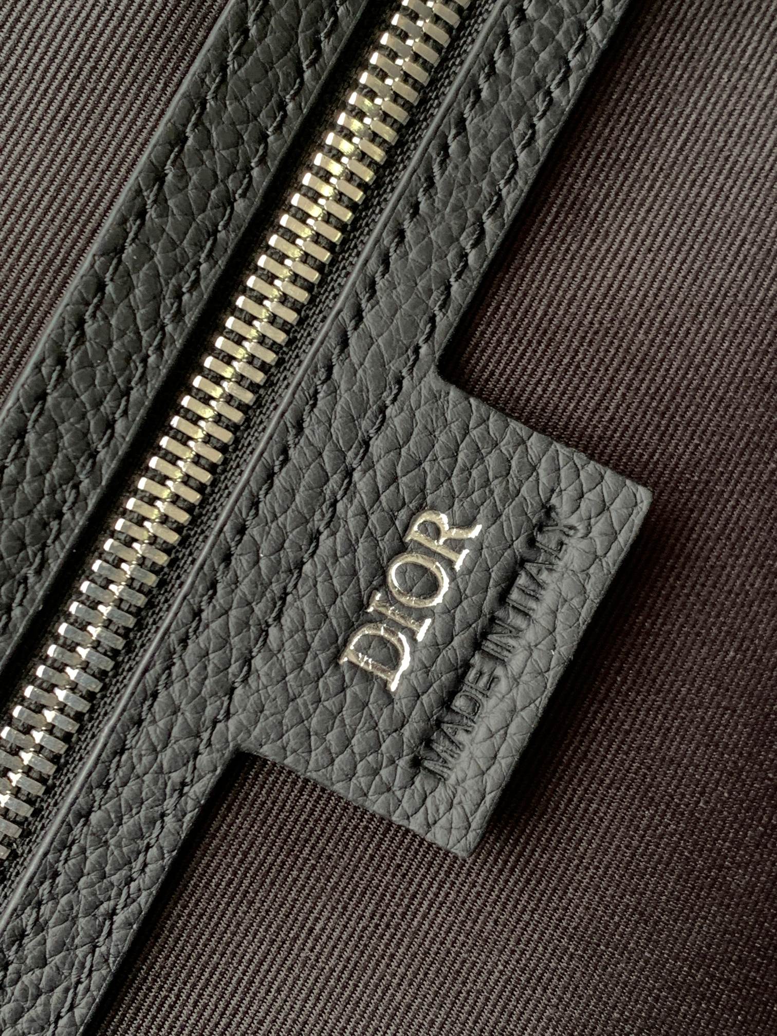Givenchy 型号：A143#黑D提花 货 休闲 双肩背包 高端 有品味 专用高端防水布配头层牛皮