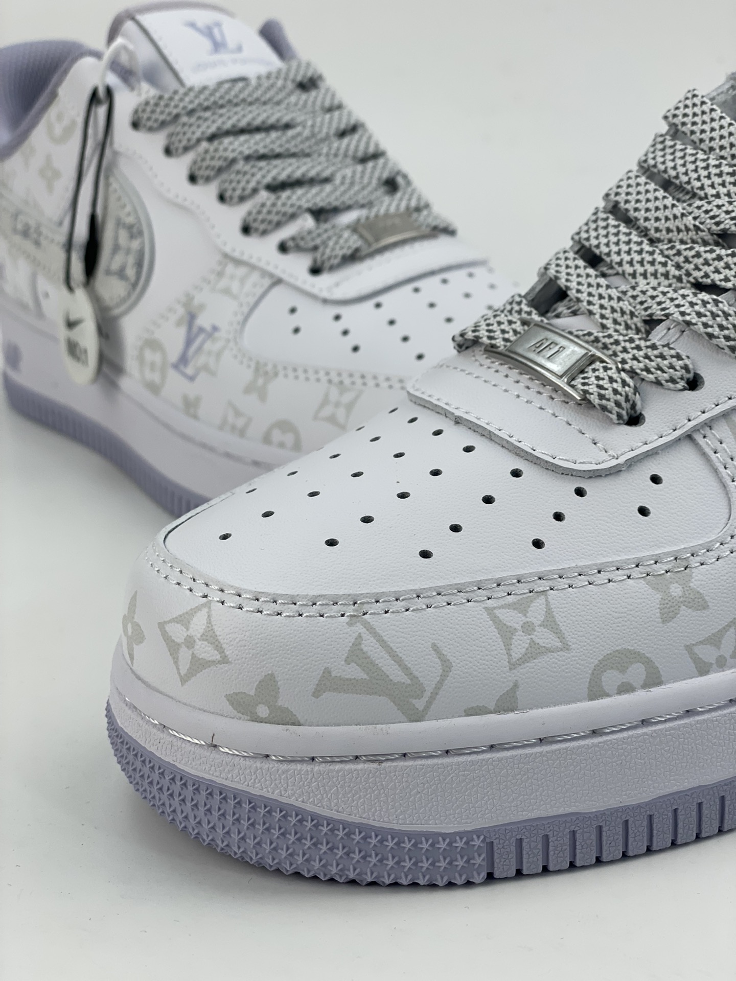 260 Nike Air Force 1 Low 07 LV联名 CV0670-200