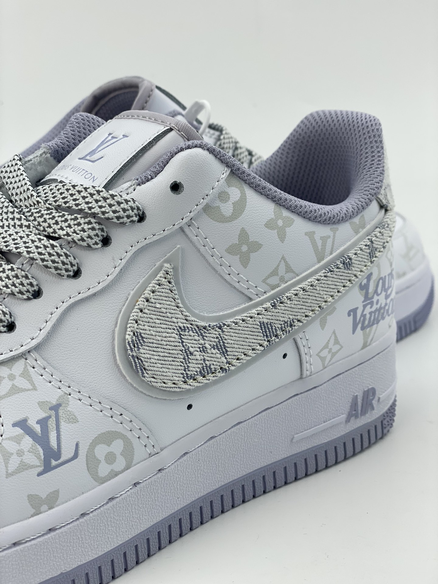 260 Nike Air Force 1 Low 07 LV联名 CV0670-200