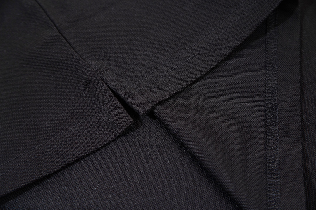 Louis Vuitton Inspired 1980s Upgrade Polo Shirt in Black, Custom Fabric, Unisex Sizes - 图片 8