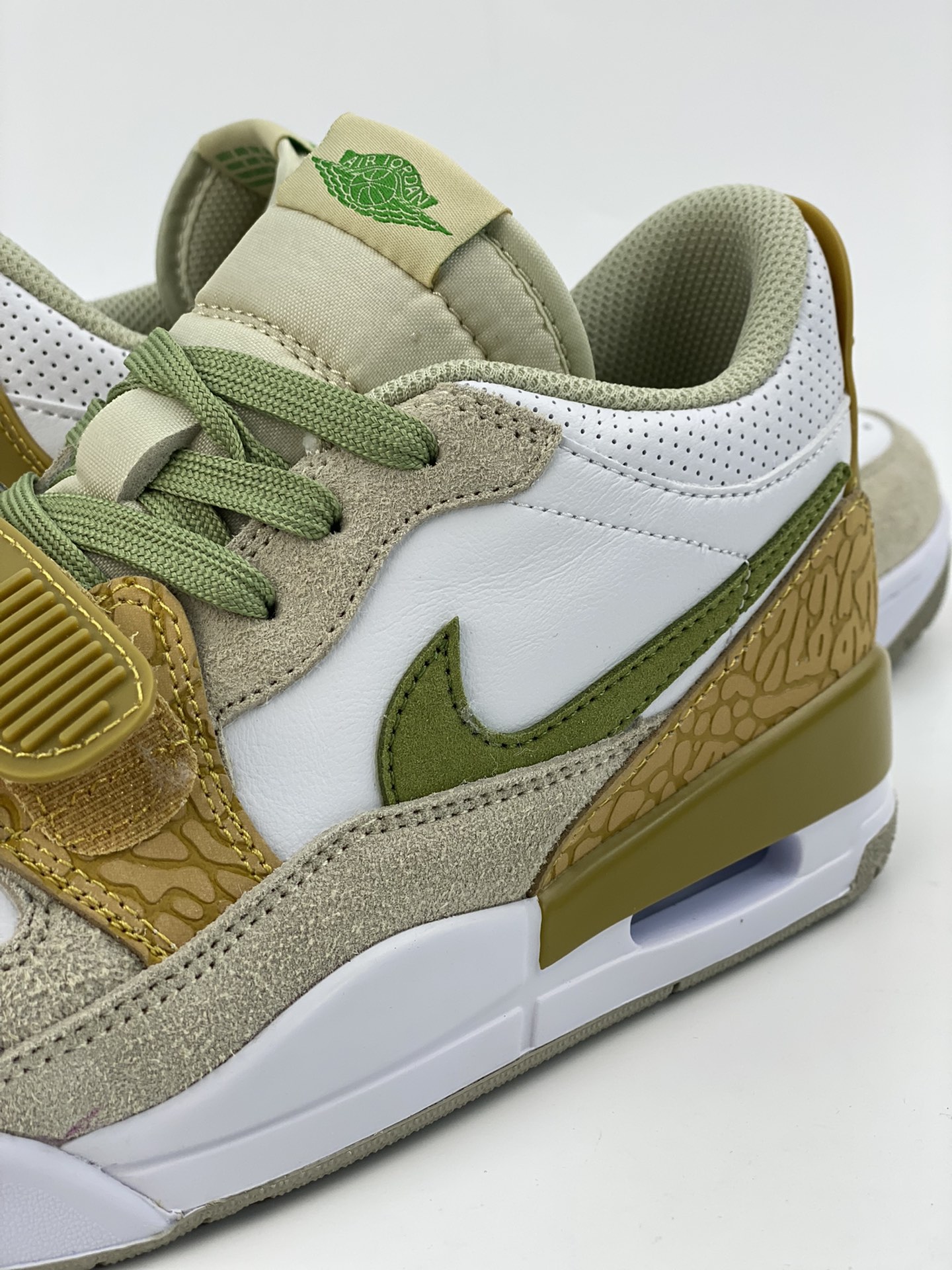 260 Nike Air Jordan Legacy 312 Low 乔丹最强三合一混合版 DX9260-001