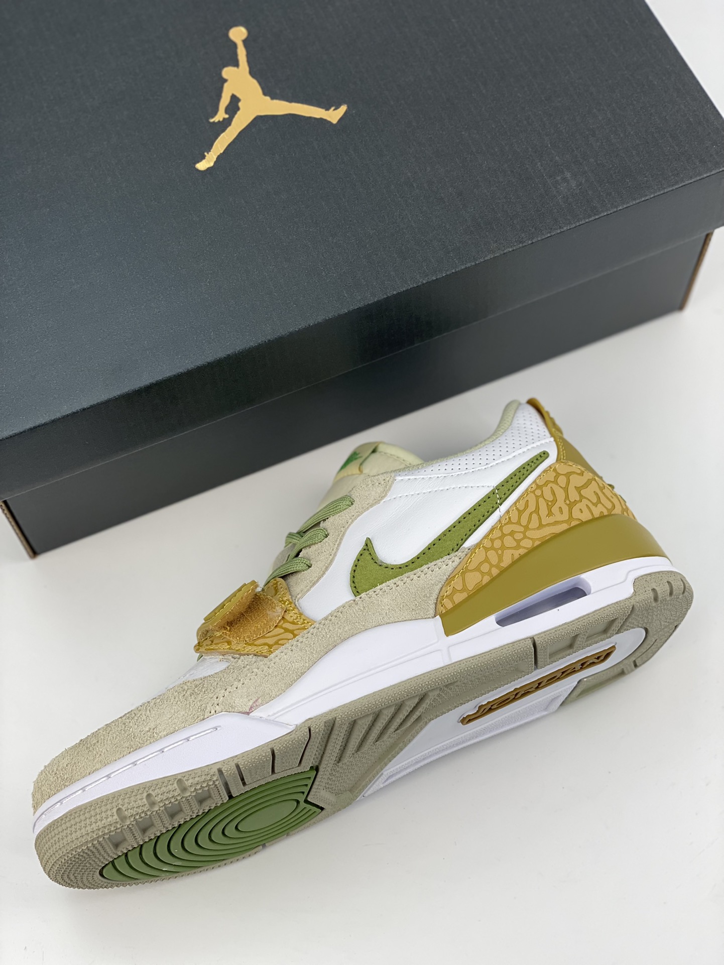 260 Nike Air Jordan Legacy 312 Low 乔丹最强三合一混合版 DX9260-001