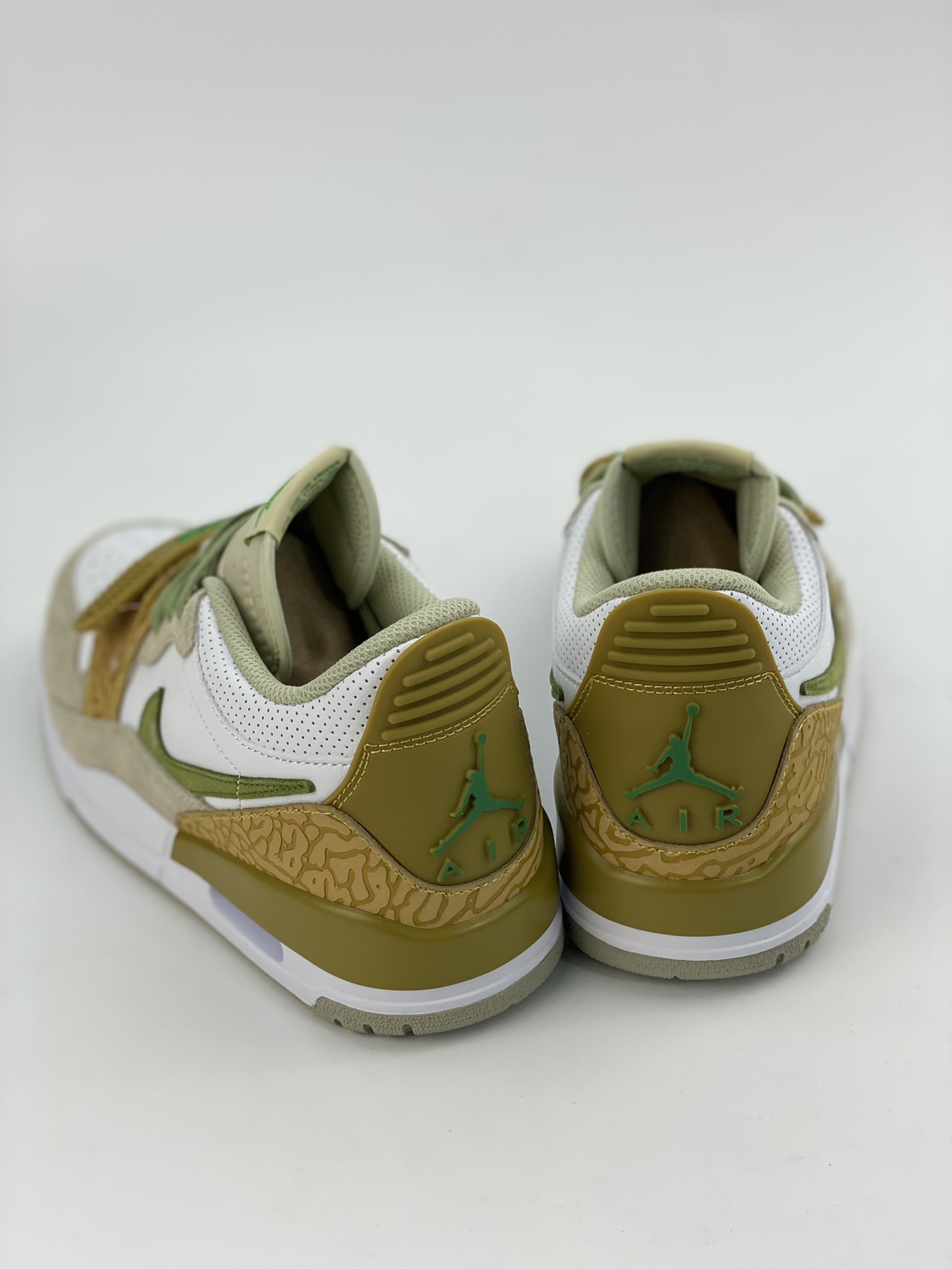260 Nike Air Jordan Legacy 312 Low 乔丹最强三合一混合版 DX9260-001