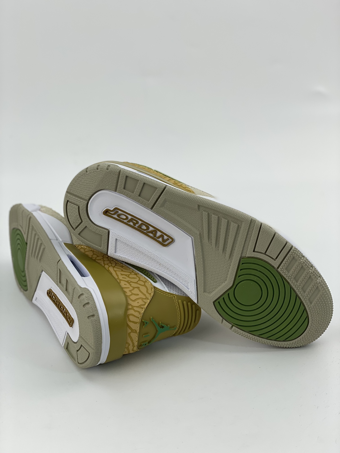 260 Nike Air Jordan Legacy 312 Low 乔丹最强三合一混合版 DX9260-001
