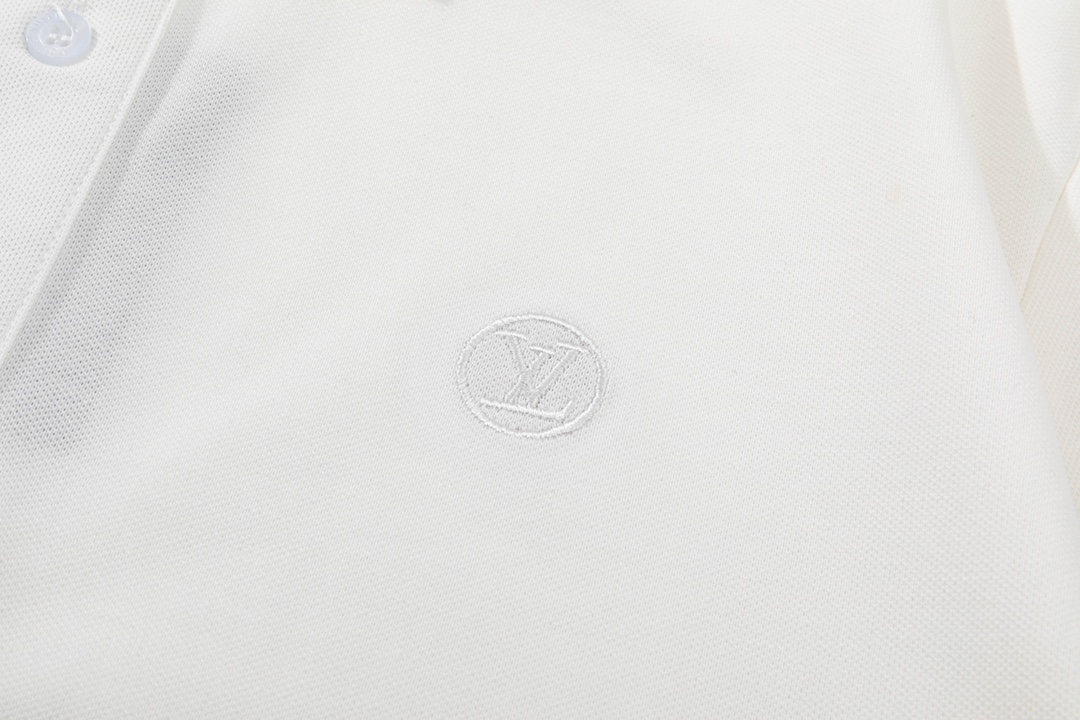 Louis Vuitton Inspired 1980s Upgrade Polo Shirt in White, Custom Fabric, Unisex Sizes - 图片 7