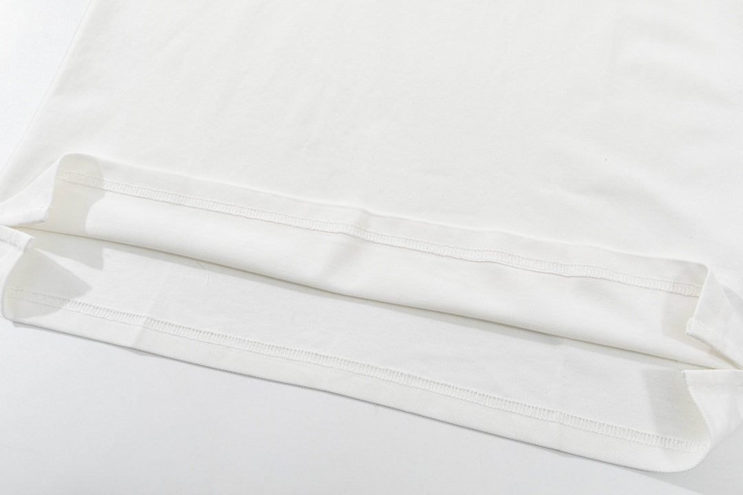 Louis Vuitton Inspired 1980s Upgrade Polo Shirt in White, Custom Fabric, Unisex Sizes - 图片 5