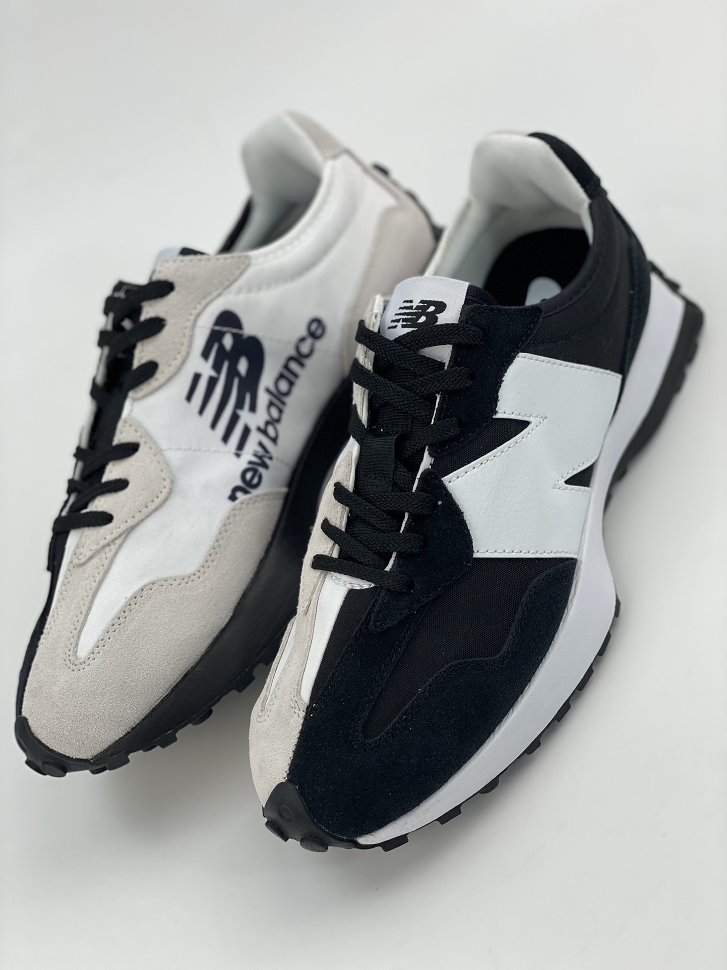 150 New Balance MS327系列 复古休闲运动慢跑鞋  MS327BW1