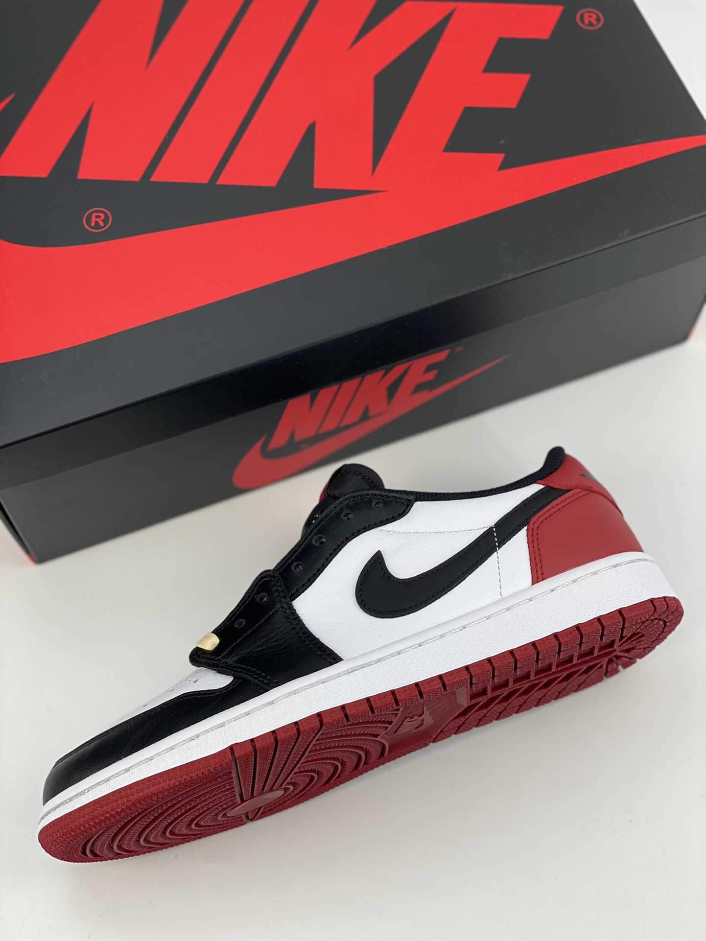320  Air Jordan 1 Low OG ”Black Toe” OG黑红脚趾 CZ0790-106