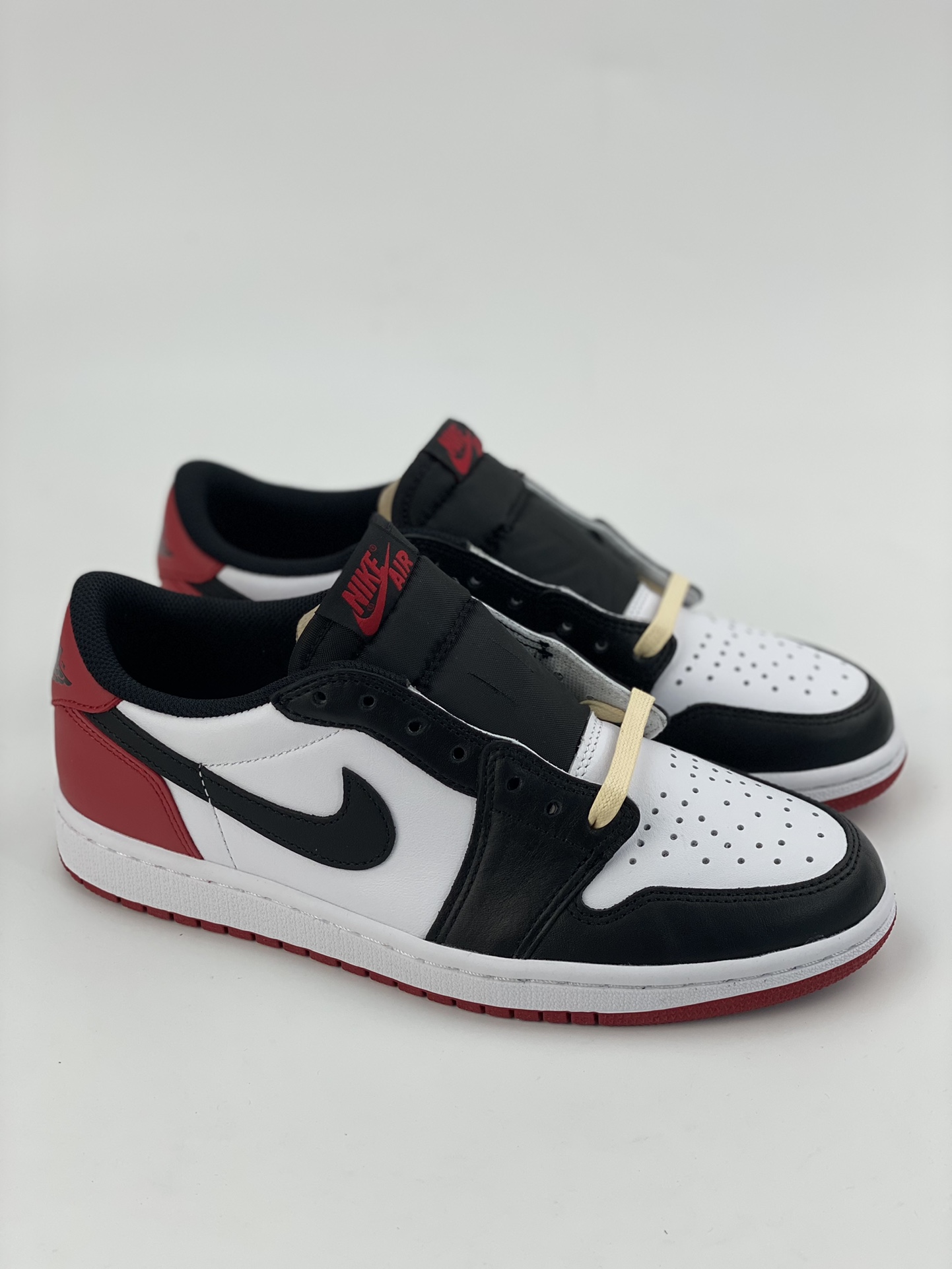 320  Air Jordan 1 Low OG ”Black Toe” OG黑红脚趾 CZ0790-106