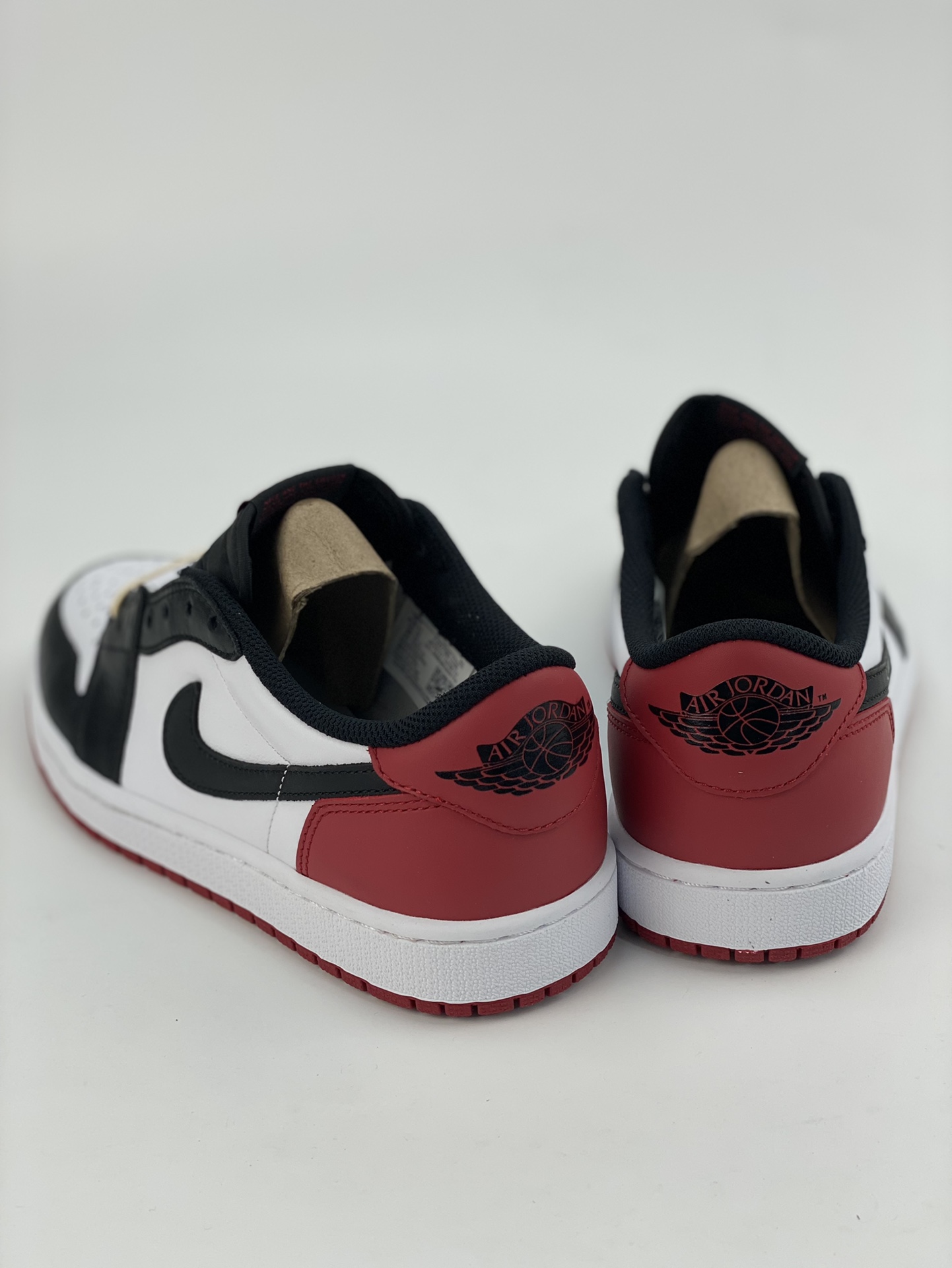 320  Air Jordan 1 Low OG ”Black Toe” OG黑红脚趾 CZ0790-106