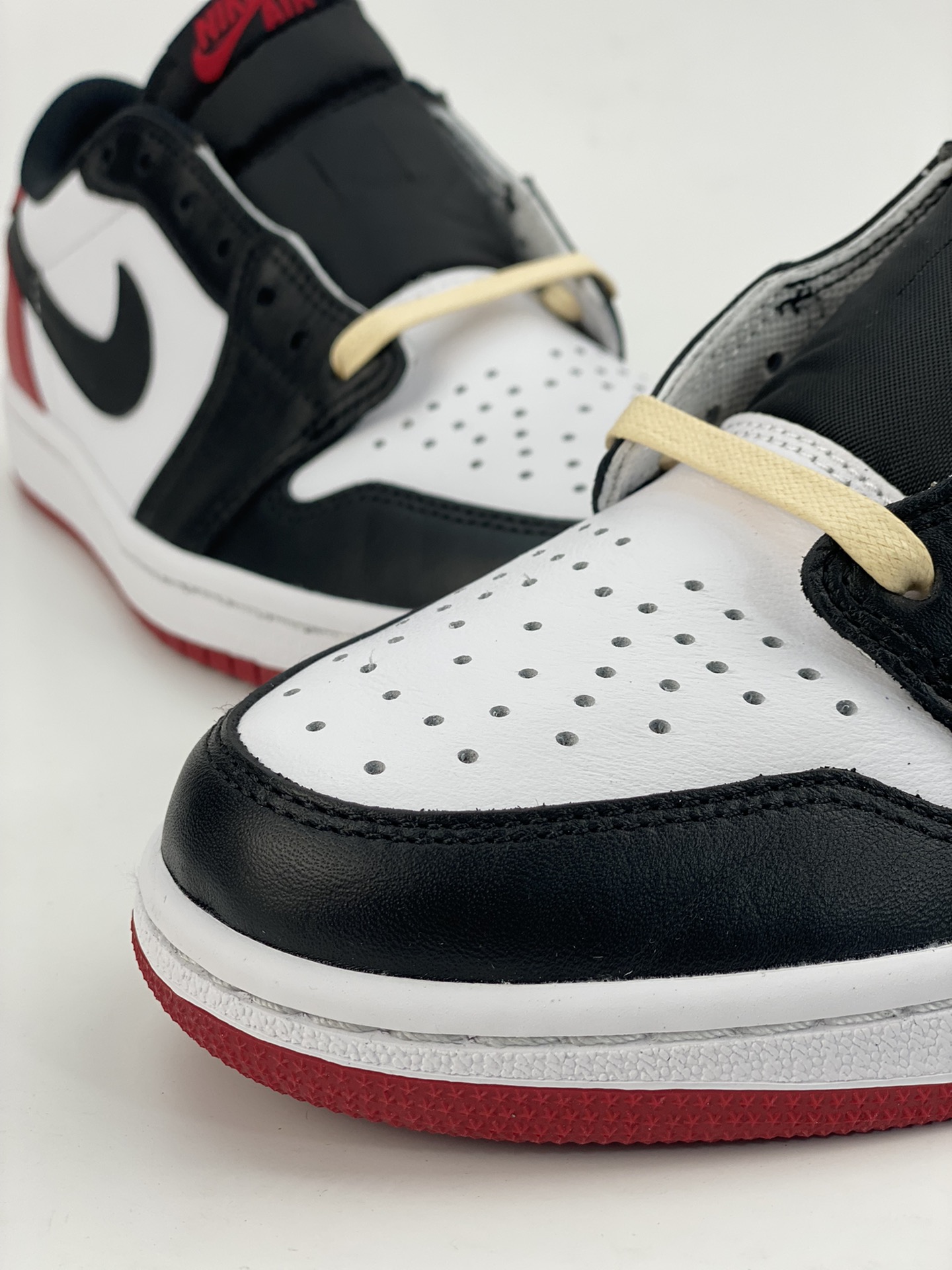 320  Air Jordan 1 Low OG ”Black Toe” OG黑红脚趾 CZ0790-106