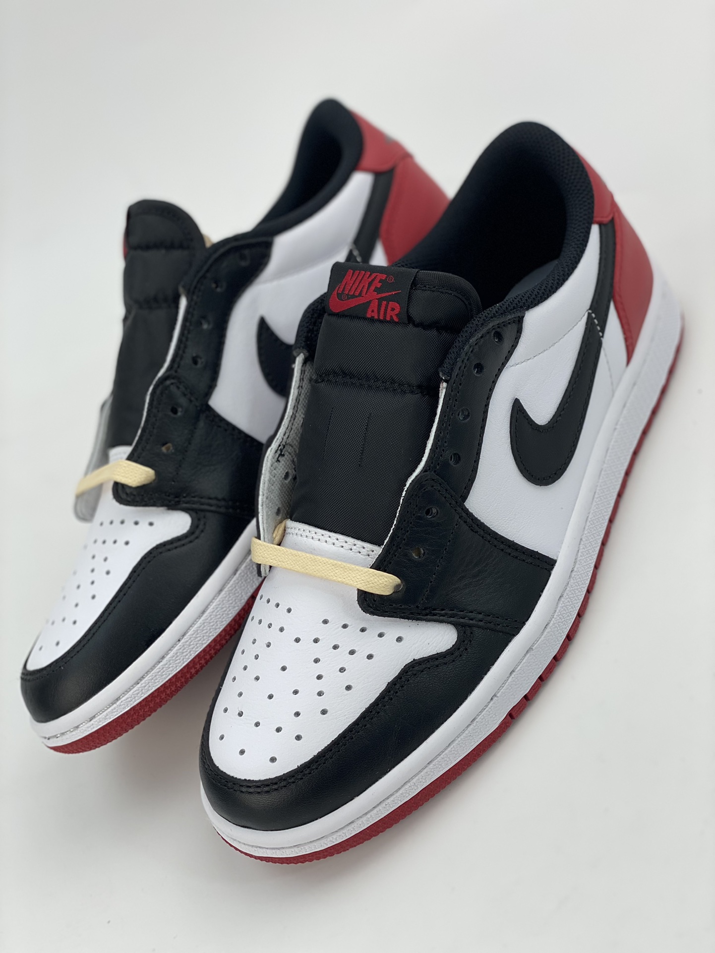320  Air Jordan 1 Low OG ”Black Toe” OG黑红脚趾 CZ0790-106