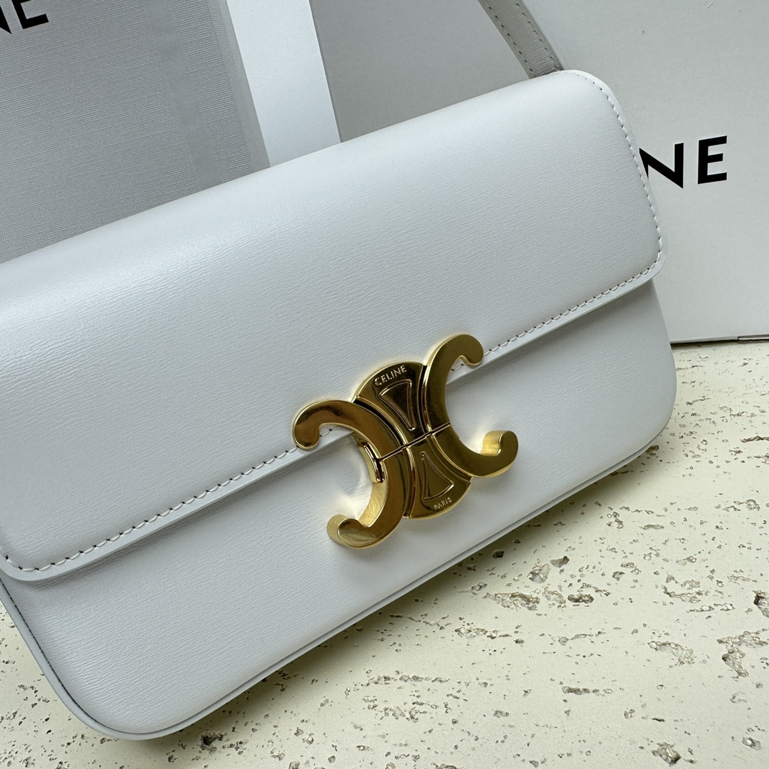 Original leather 🔥Arch de Triomphe underarm bag is elegant, gentle and elegant ~ The rectangular outline is full of retro feel 💛 Whatever you wear with this bag, it has a high-end style ~ Full steel metal texture lock buckle inner flat pocket adjustable leather shoulder Model 194143 Size 20x10x4cm photo 7