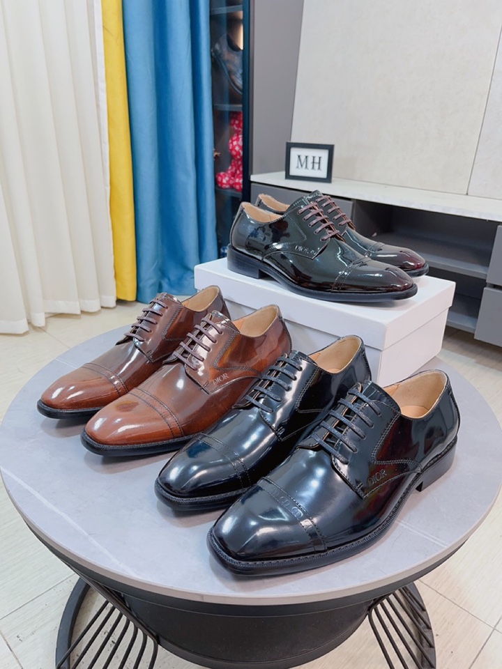 Factory price high-end [Dior] Dior formal casual leather shoes. Imported open-edge beads on the uppe