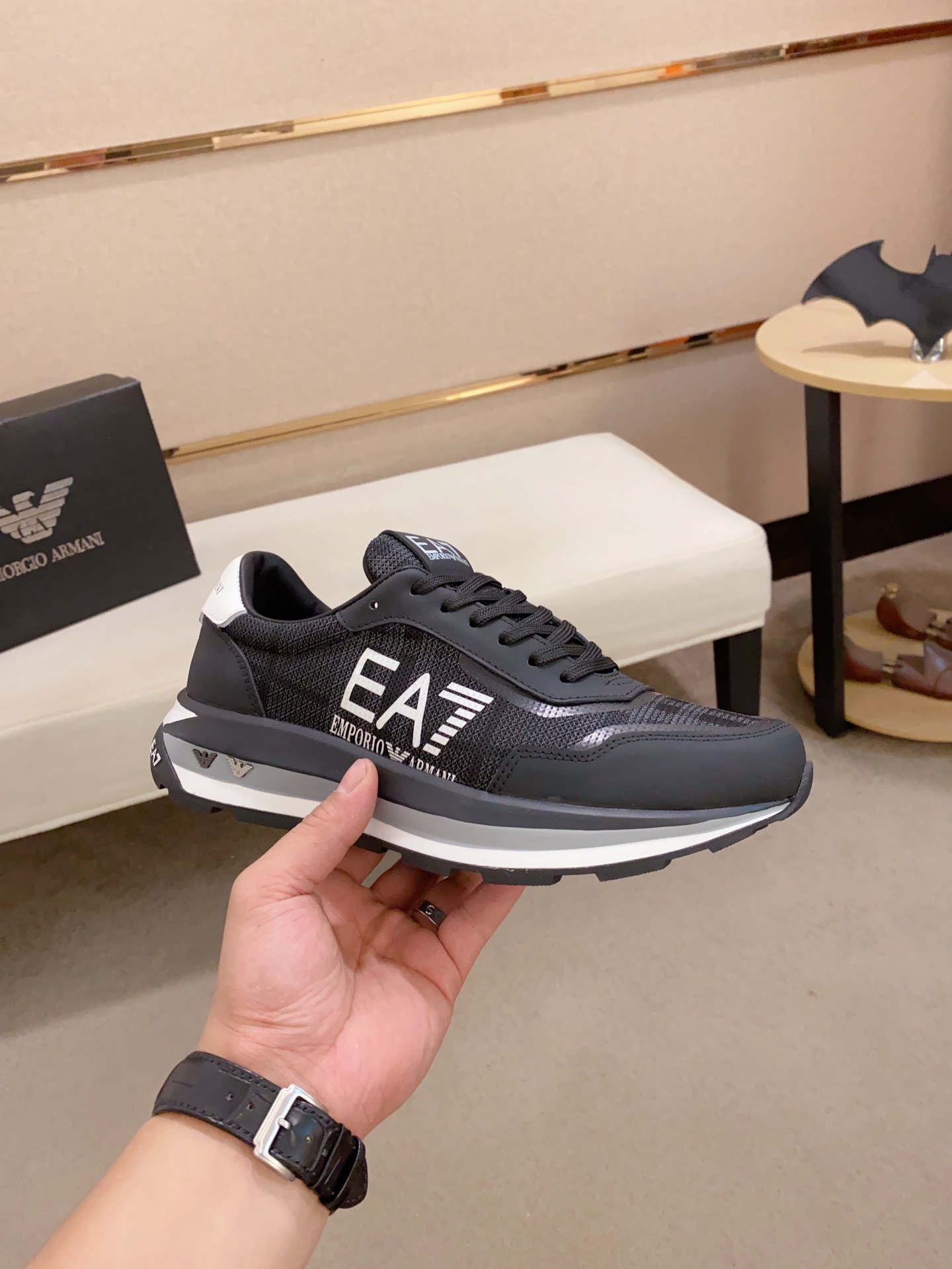 Precio de fábrica: 270Armani (Armani) sitio web sincronizado con los últimos modelos de la parte sup