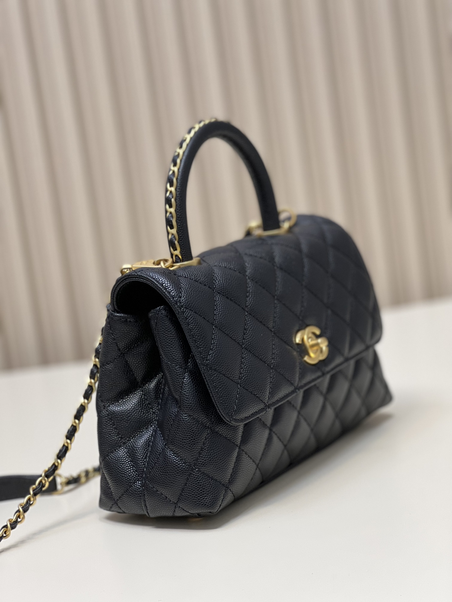 [Chanel Women