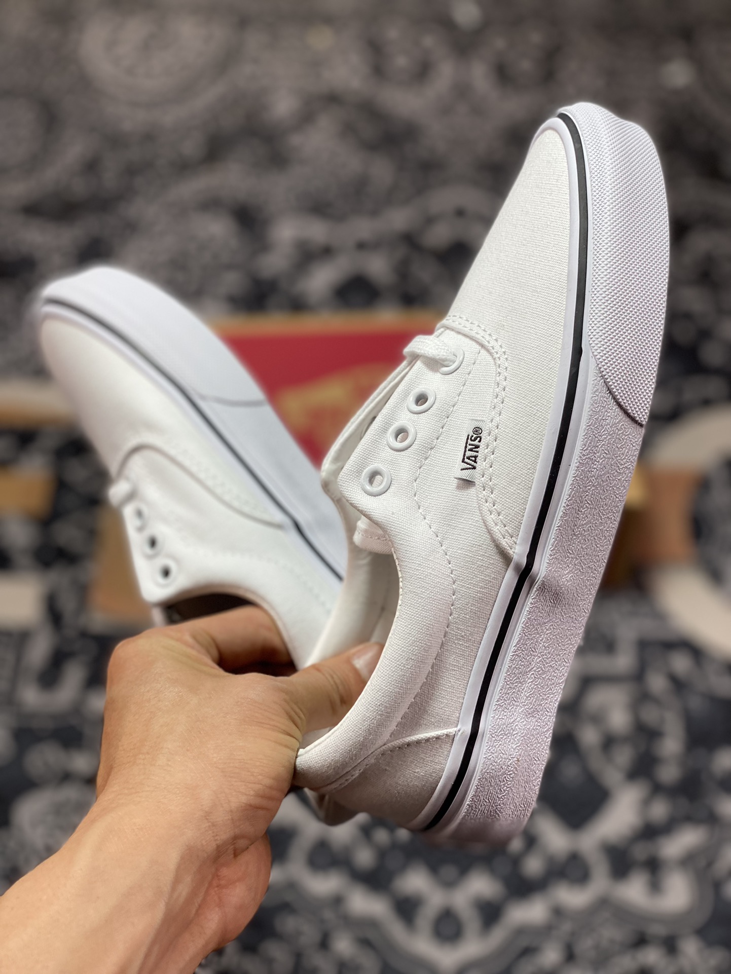 Vans Era classic pure white Vans official classic Era shoe style with white body