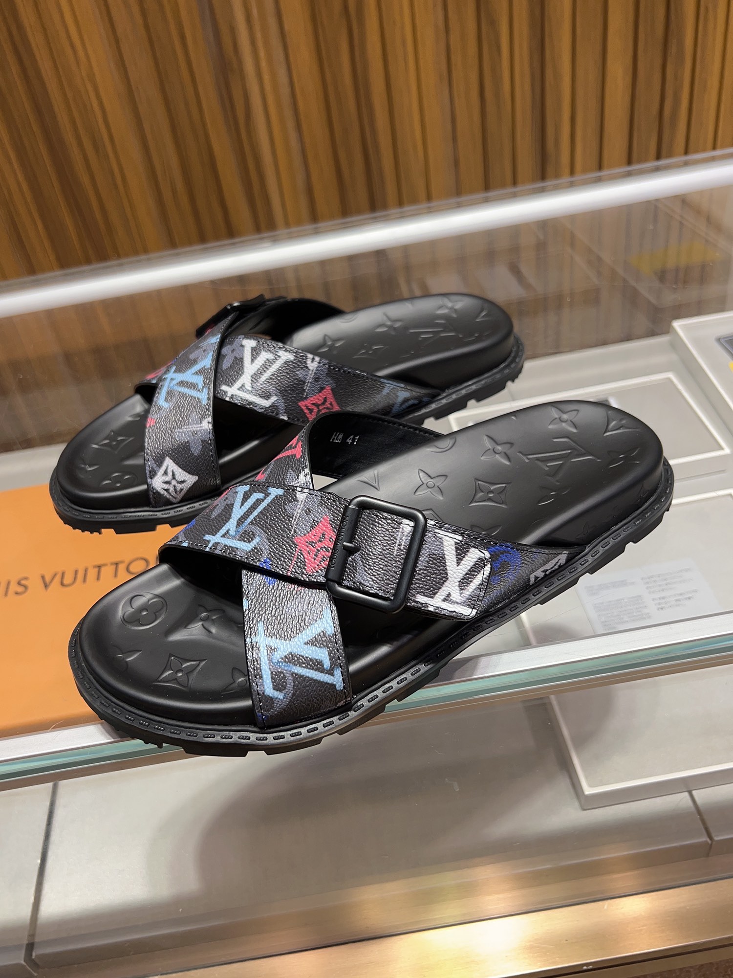 Louis Vuitton Chaussures Pantoufles Broderie de fleurs Hommes Série d’été