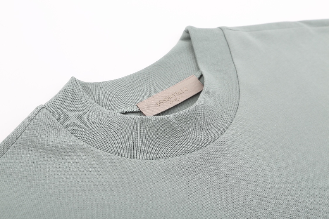 FEAR OF GOD ESSENTIALS 短袖服装 8 FEAR OF GOD ESSENTIALS 短袖服装 8