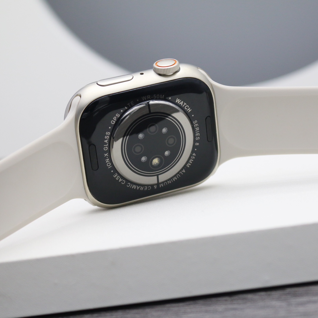 💰210
苹果Apple Watch Series9智能运动手表
原版1:1定制开模 开机带Logo
#带序列号 官网可查💯
2.02寸OLED全新3D曲面屏485*520超高清分辨率
进口芯片 操作丝滑流畅💯
主要功能:
离线支付、消息同步提醒、支持绑定微信 QQ 脸书 推特等社交二维码 心率 血压 血氧 心电图 女生生理期 体温 天气 指南针 计算器 语音助手 计步 呼吸训练 睡眠检测等超多功能……
100➕运动模式✔️
超低功耗 2-3天超长续航 无线充电🔋
#IP68级防水
#多国语言 支持贸易出口
✅兼容 iOS、Android、HarmonyOS 三种系统
配置清单:原版苹果包装➕手表➕表带➕无线充电器➕说明书
售后:屏幕膜不撕可退换 6个月内有任何质量问题可保修!
表盘尺寸:45mm
颜色:黑色 银色