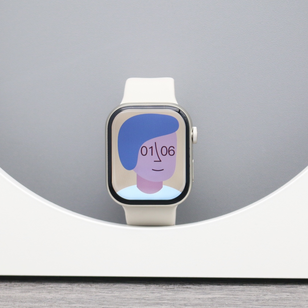 💰210
苹果Apple Watch Series9智能运动手表
原版1:1定制开模 开机带Logo
#带序列号 官网可查💯
2.02寸OLED全新3D曲面屏485*520超高清分辨率
进口芯片 操作丝滑流畅💯
主要功能:
离线支付、消息同步提醒、支持绑定微信 QQ 脸书 推特等社交二维码 心率 血压 血氧 心电图 女生生理期 体温 天气 指南针 计算器 语音助手 计步 呼吸训练 睡眠检测等超多功能……
100➕运动模式✔️
超低功耗 2-3天超长续航 无线充电🔋
#IP68级防水
#多国语言 支持贸易出口
✅兼容 iOS、Android、HarmonyOS 三种系统
配置清单:原版苹果包装➕手表➕表带➕无线充电器➕说明书
售后:屏幕膜不撕可退换 6个月内有任何质量问题可保修!
表盘尺寸:45mm
颜色:黑色 银色