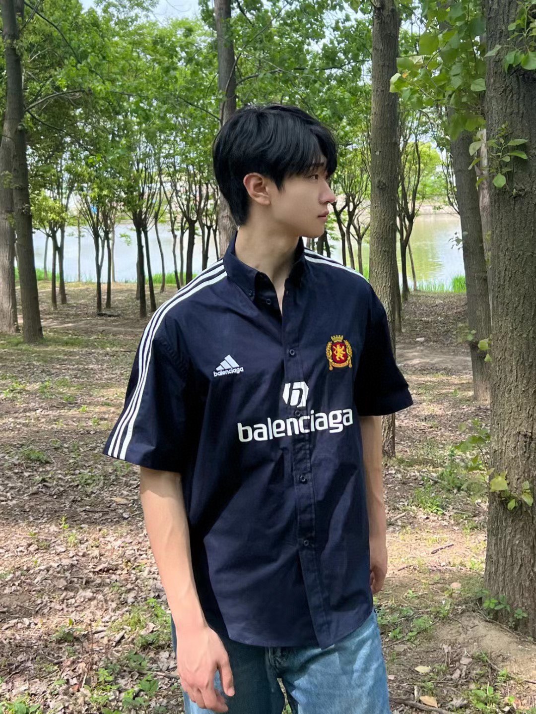BalenciagaAdidas Manchester United co-branded embroidered short-sleeved shirt u