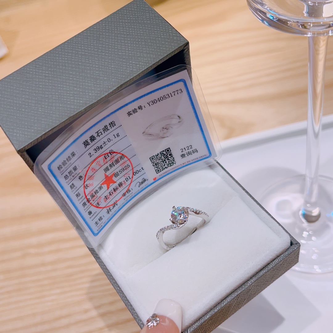 韓国風ファインシルバーモアッサナイトリングシルバー ギフト