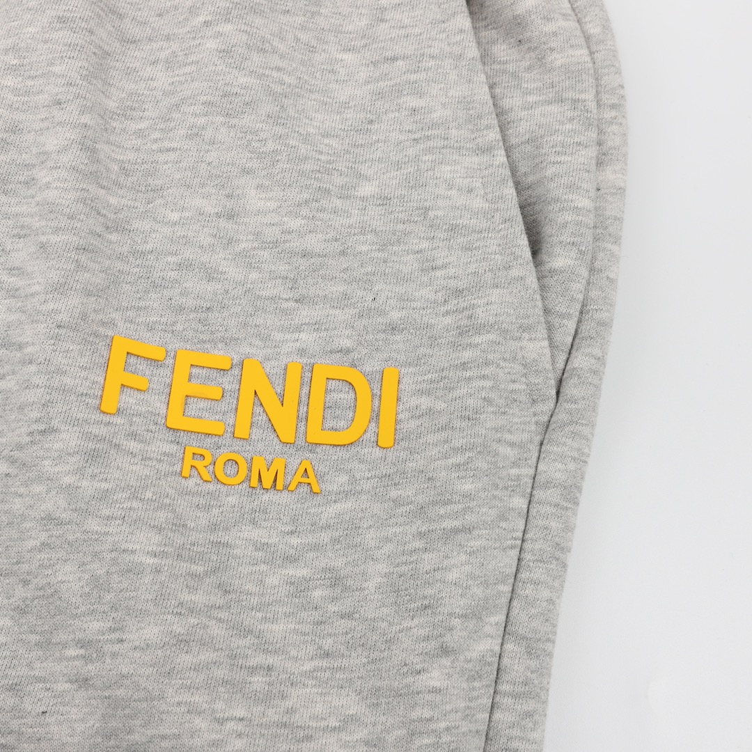 Fendi/芬迪 刺绣字母短裤